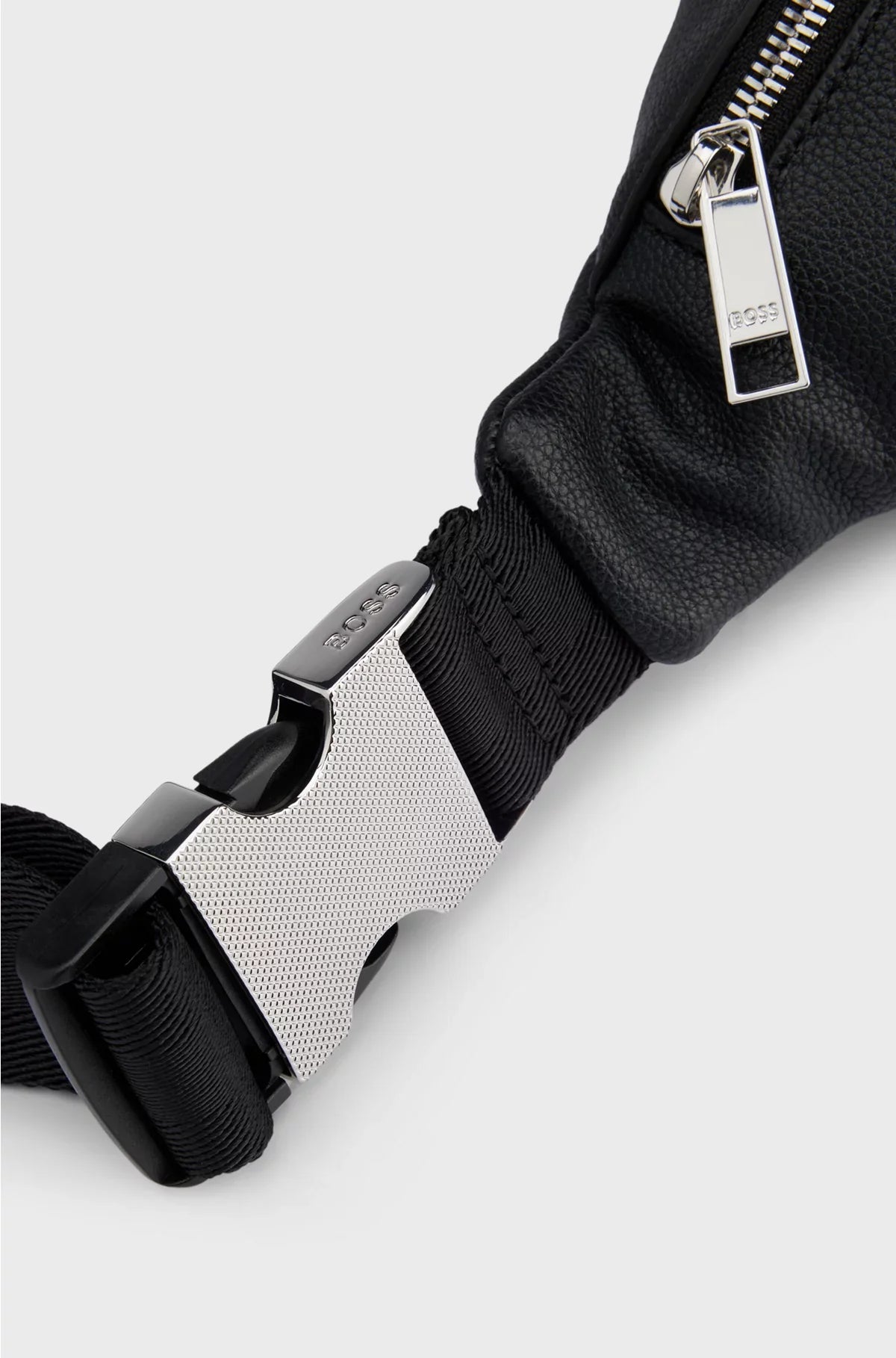 BELT BAG IN GRAINED MATERIAL