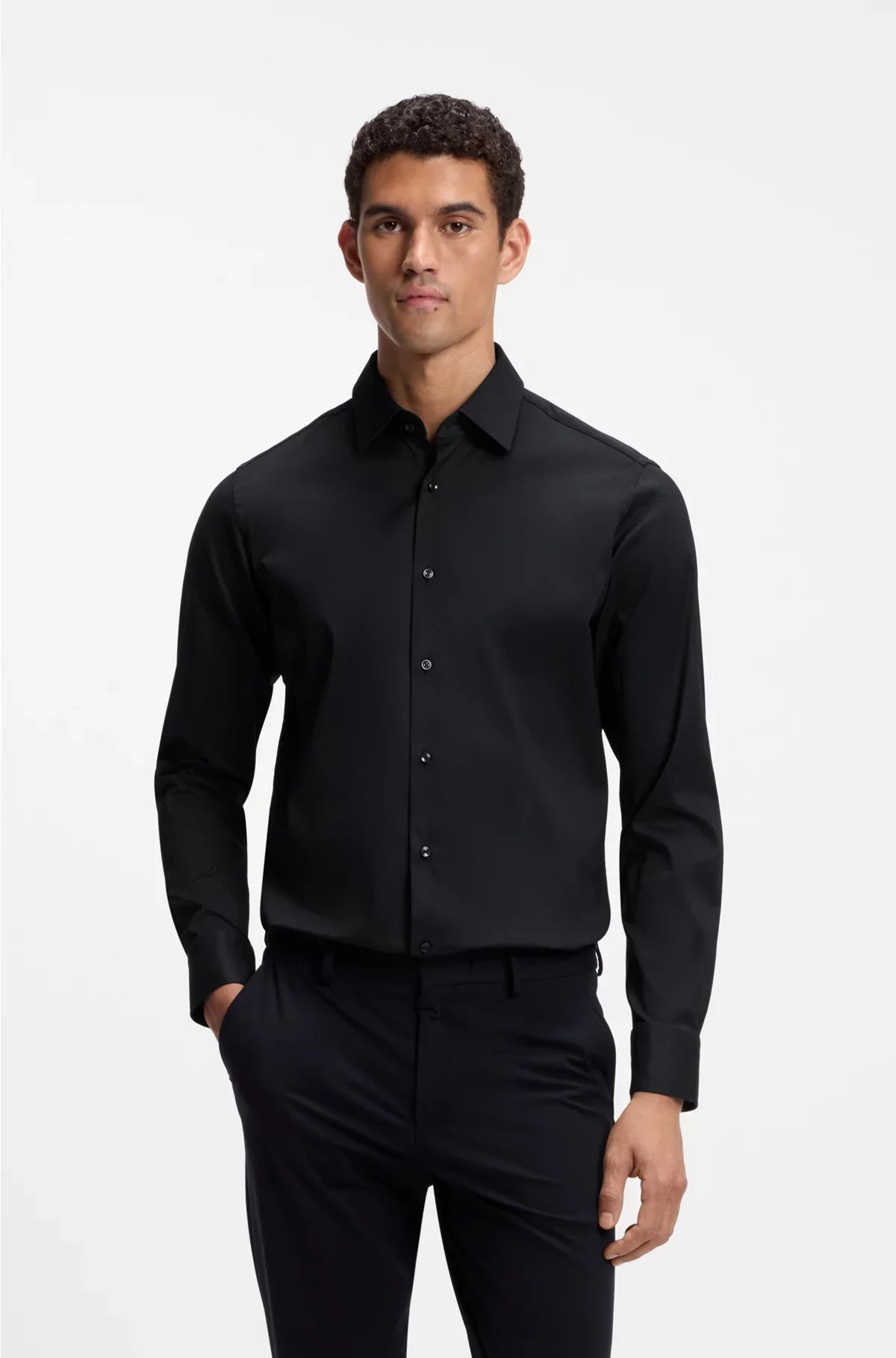 REGULAR-FIT SHIRT IN PERFORMANCE-STRETCH TWILL