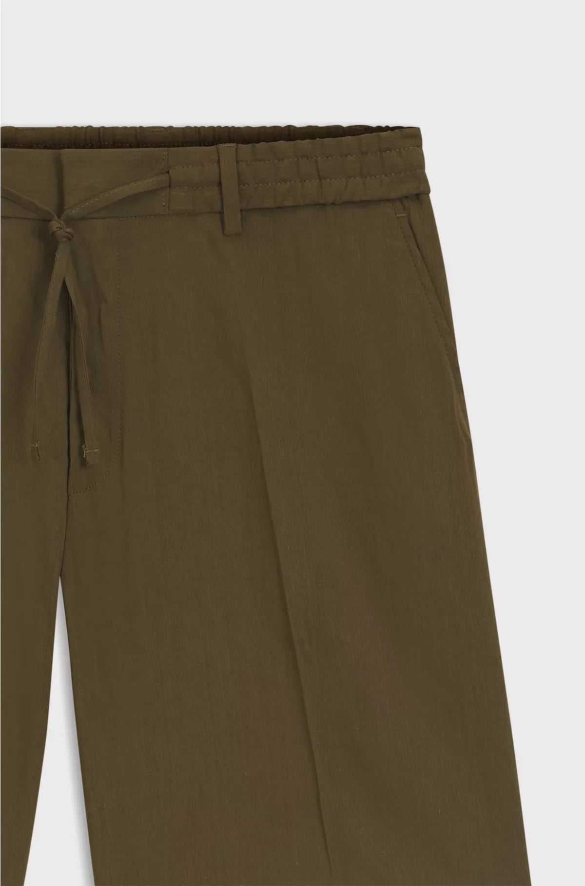 FORMAL SHORTS IN A LINEN BLEND