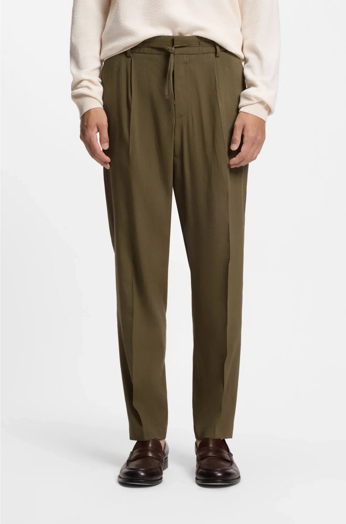 TAPERED-FIT MACHINE-WASHABLE TAILORED TROUSERS IN A LINEN BLEND