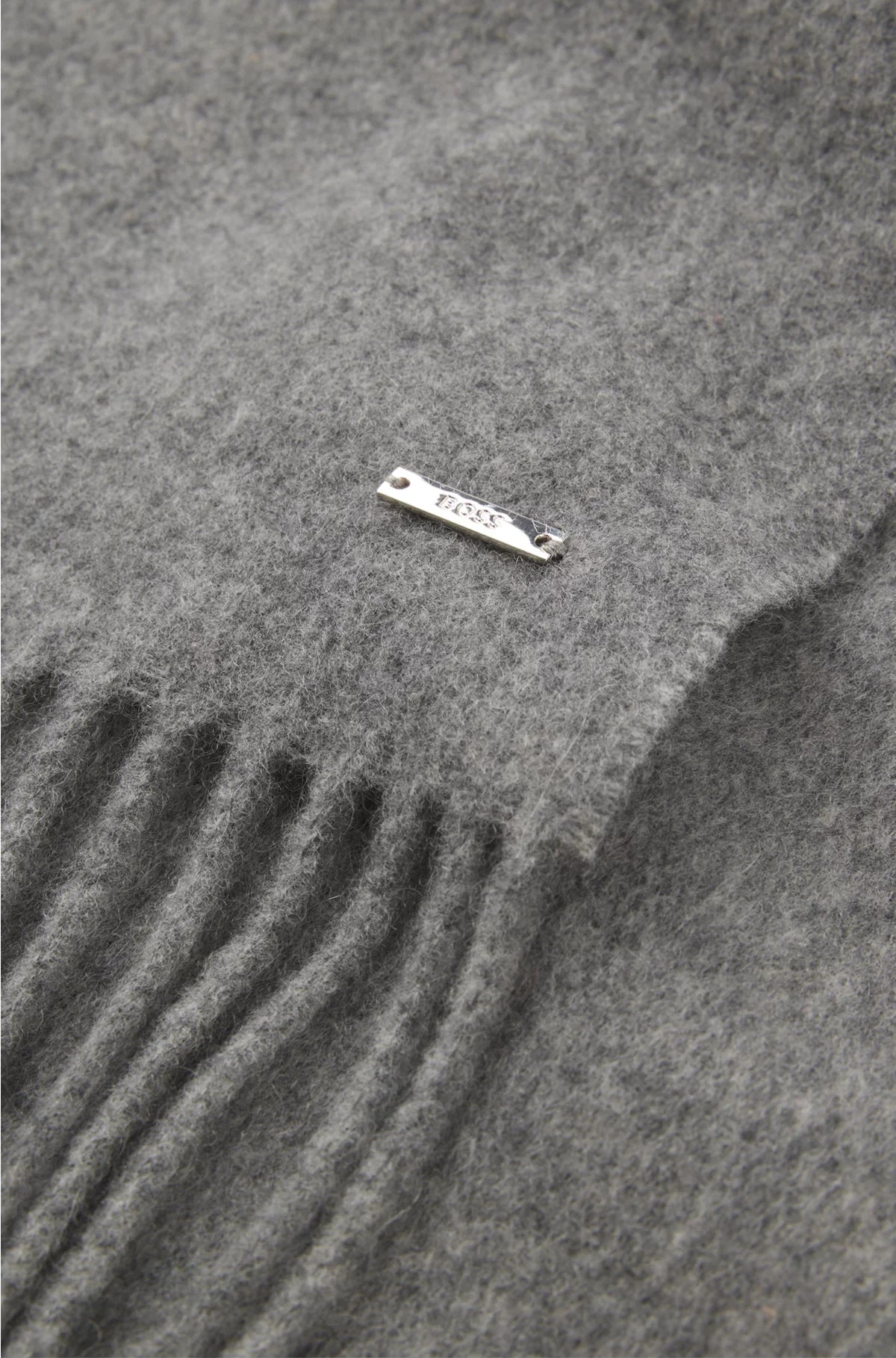 CASHMERE SCARF WITH TWISTED FRINGES