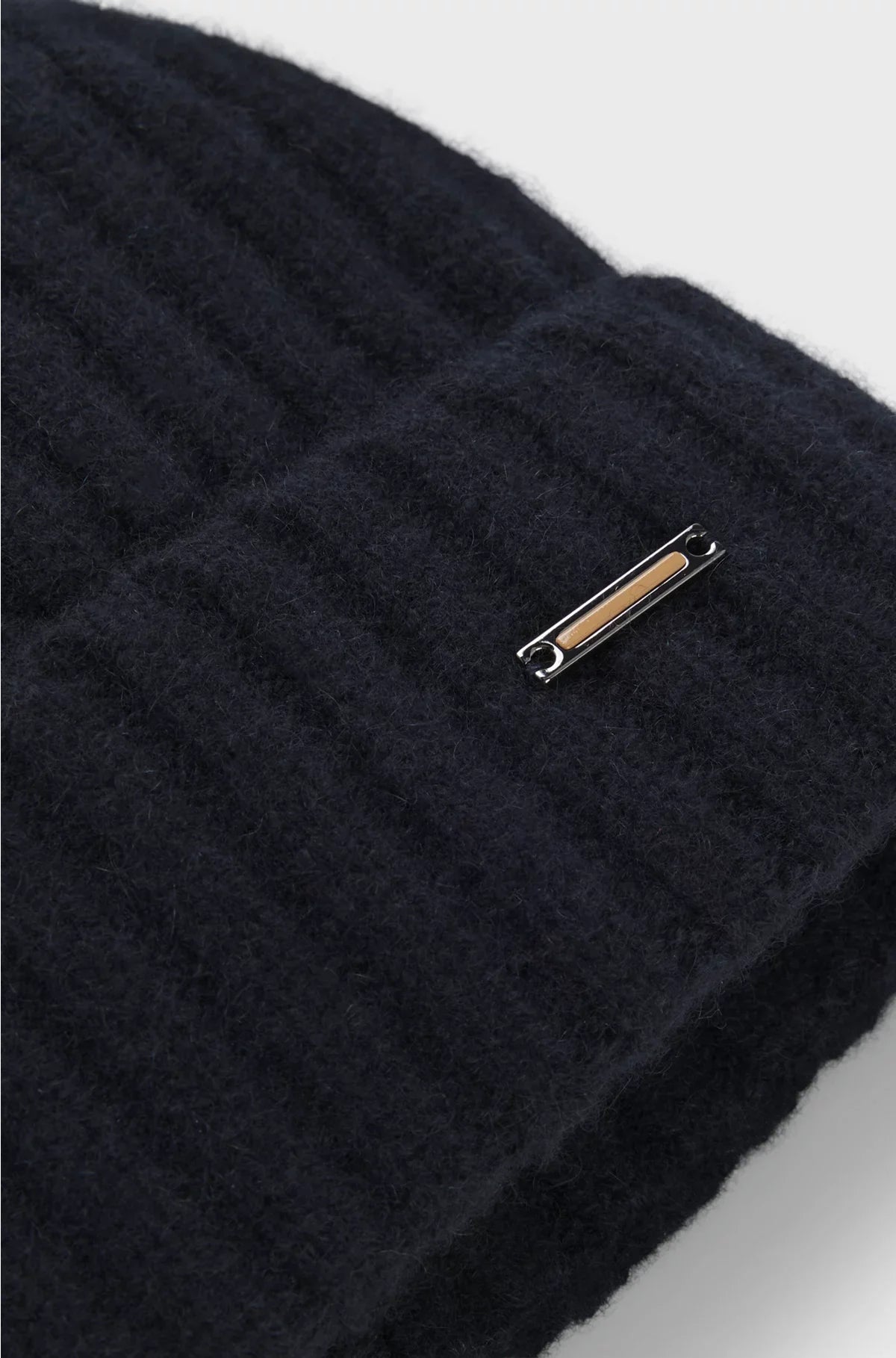 RIBBED BEANIE HAT IN CASHMERE