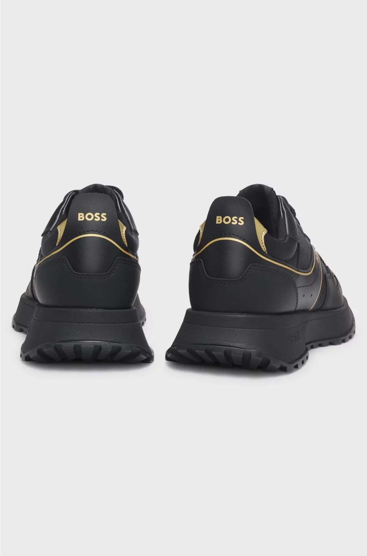 TRAINERS WITH LOGO AND PIPING DETAIL