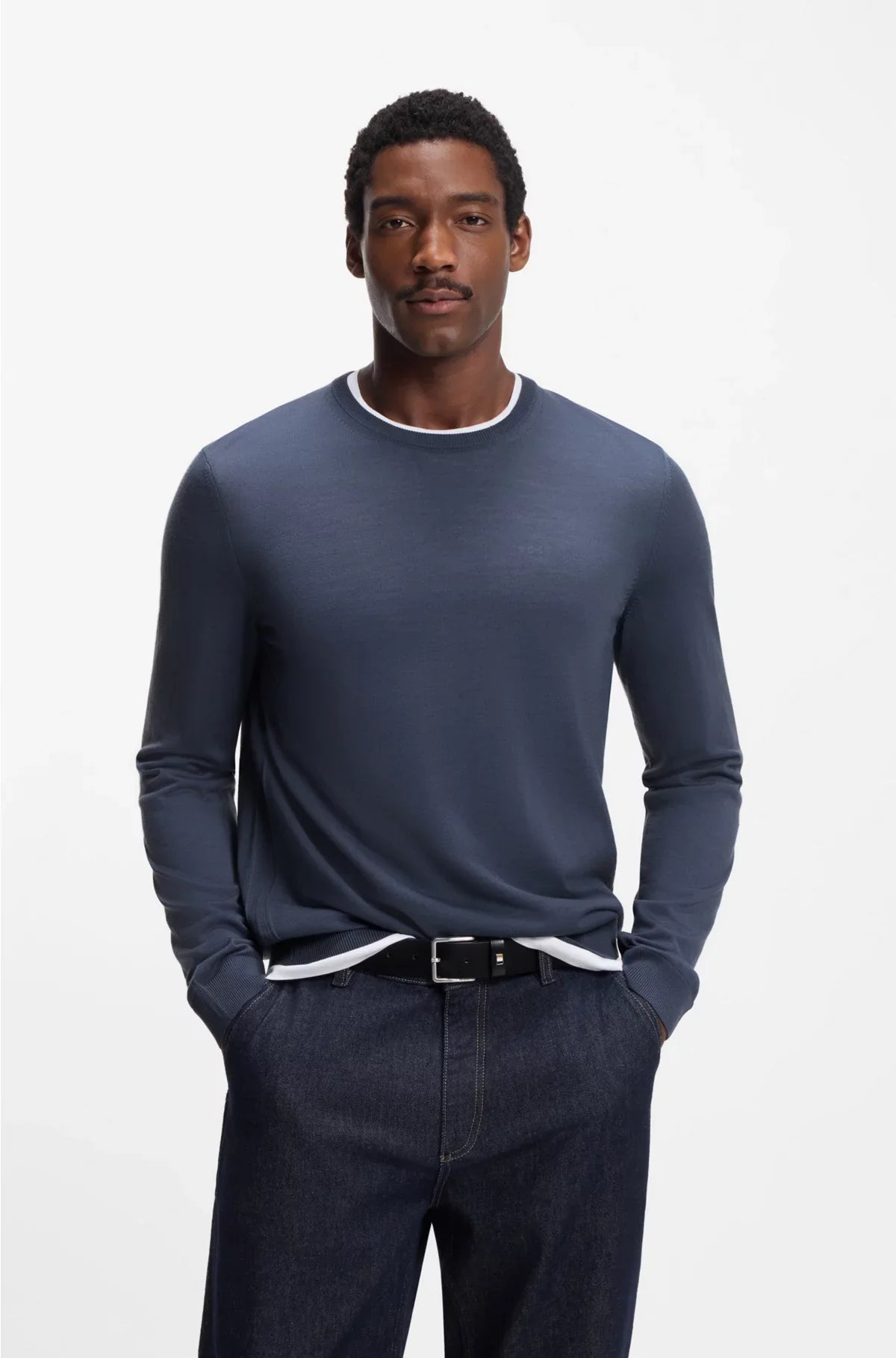 SLIM-FIT SWEATER IN MERINO WOOL WITH CREW NECKLINE