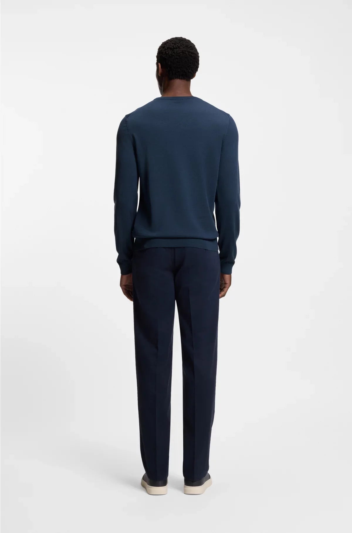 SLIM-FIT SWEATER IN MERINO WOOL WITH CREW NECKLINE