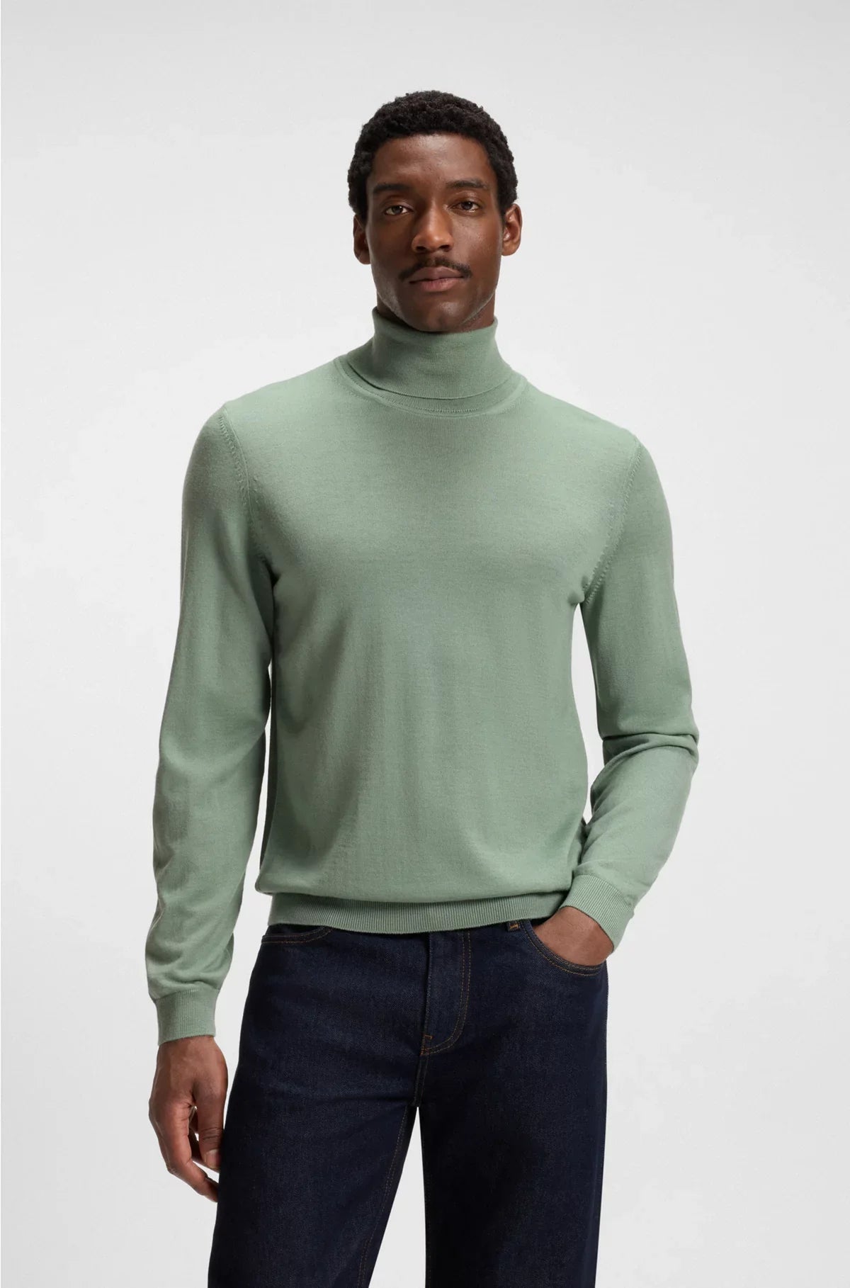 REGULAR-FIT ROLLNECK SWEATER IN MERINO WOOL