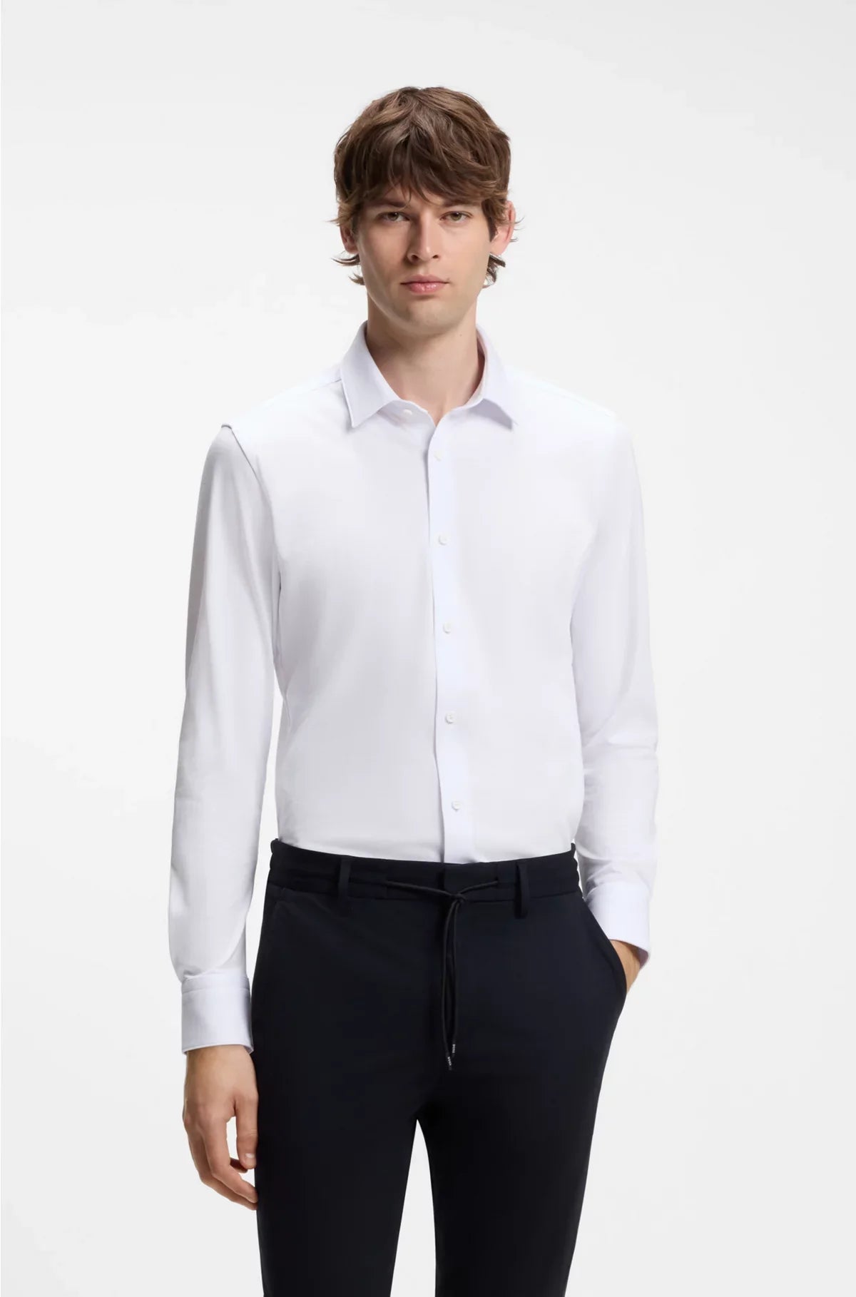 SLIM-FIT SHIRT IN A PERFORMANCE-STRETCH COTTON BLEND