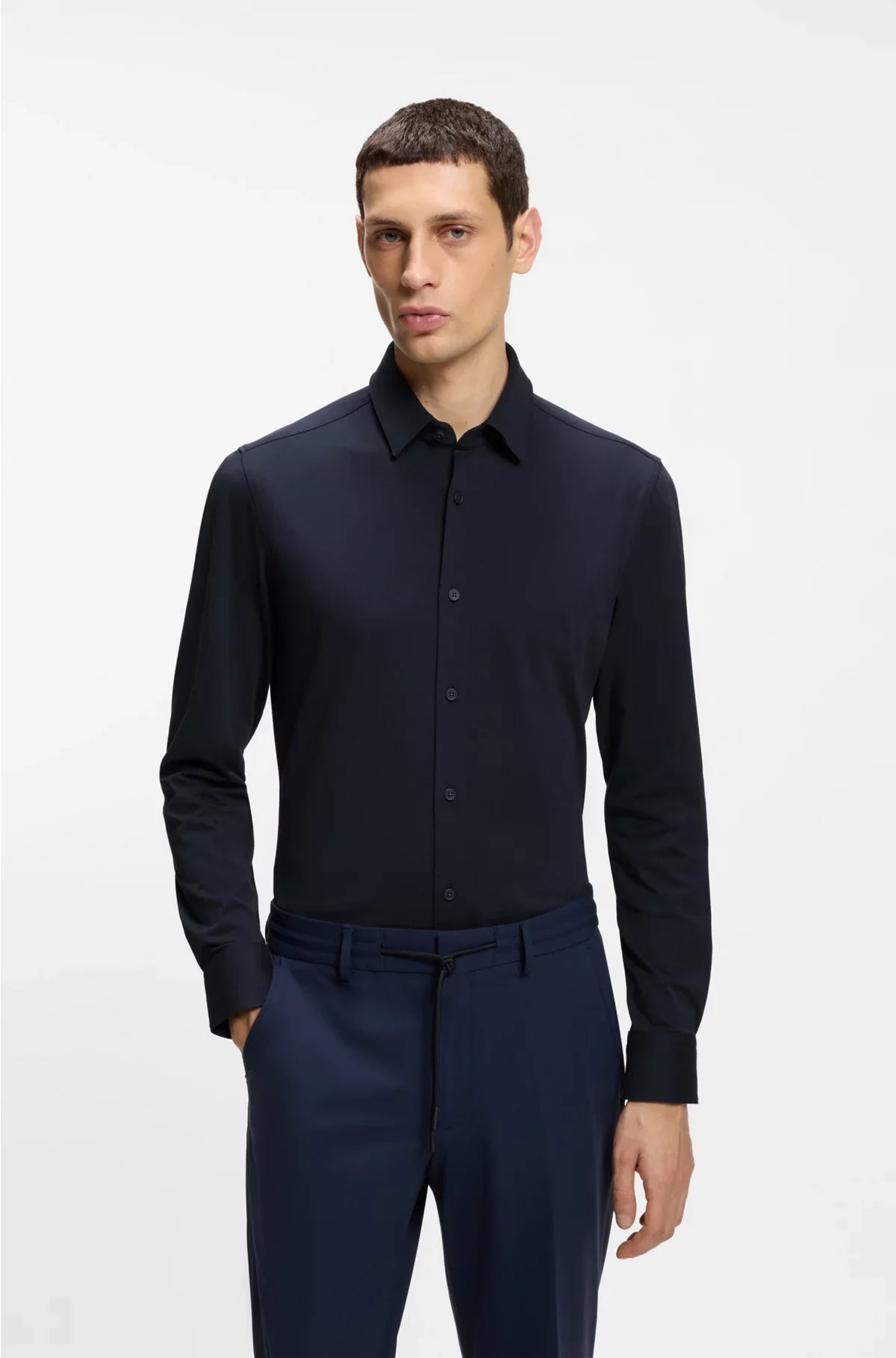 SLIM-FIT SHIRT IN A PERFORMANCE-STRETCH COTTON BLEND