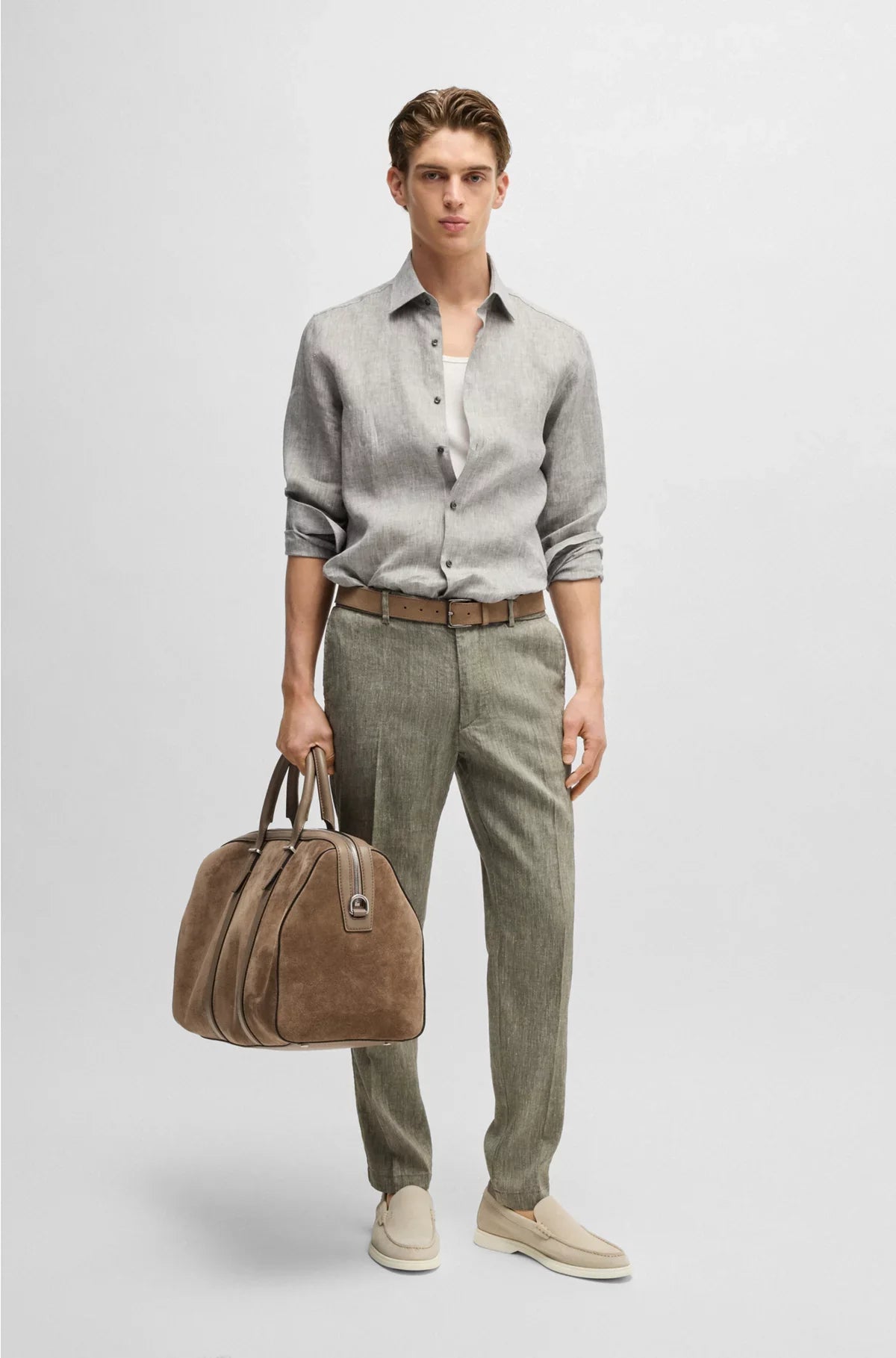 SLIM-FIT SHIRT IN ITALIAN-MADE LINEN