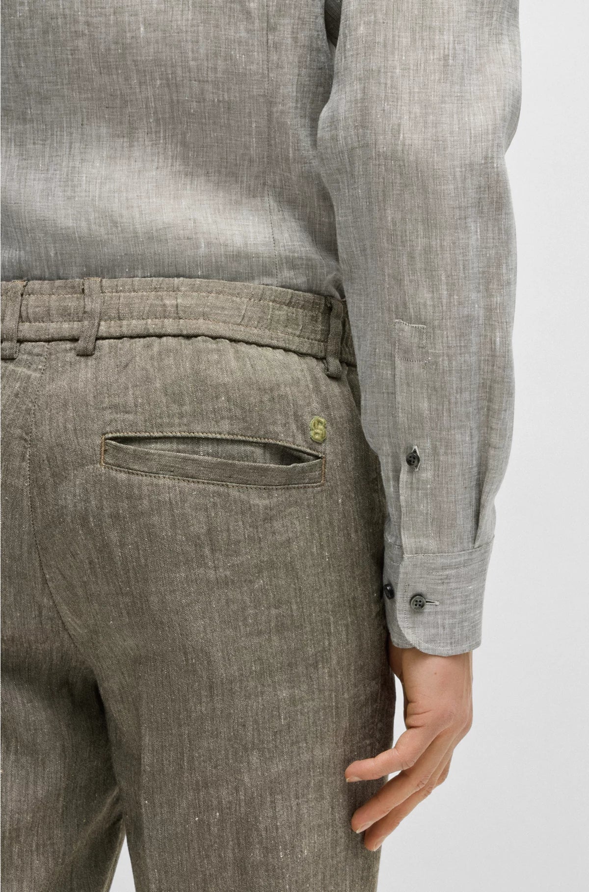 SLIM-FIT SHIRT IN ITALIAN-MADE LINEN