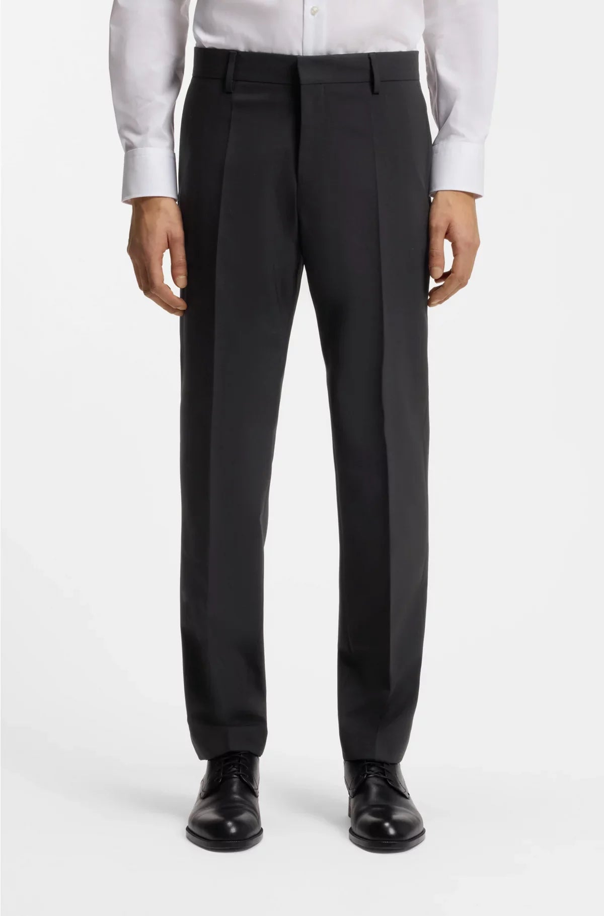 TWO-PIECE SLIM-FIT SUIT IN STRETCH VIRGIN WOOL