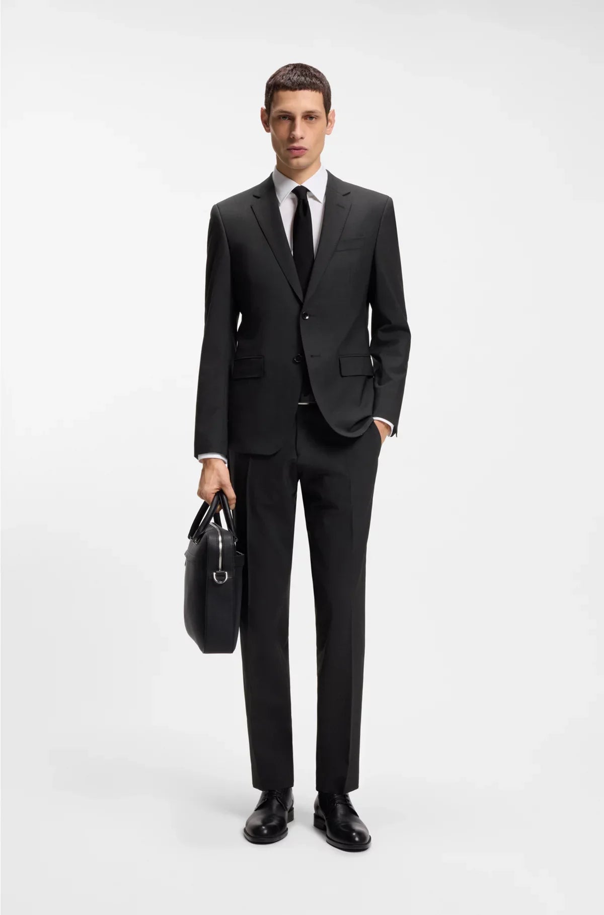TWO-PIECE SLIM-FIT SUIT IN STRETCH VIRGIN WOOL