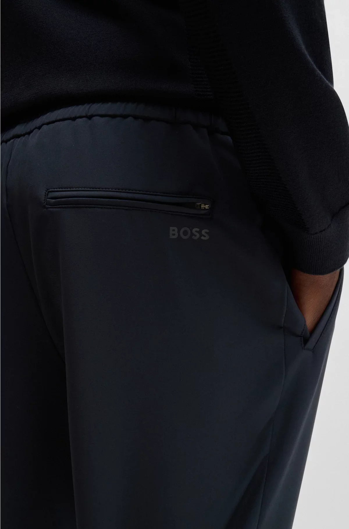 TAPERED-FIT CHINOS IN EASY-IRON FOUR-WAY STRETCH FABRIC