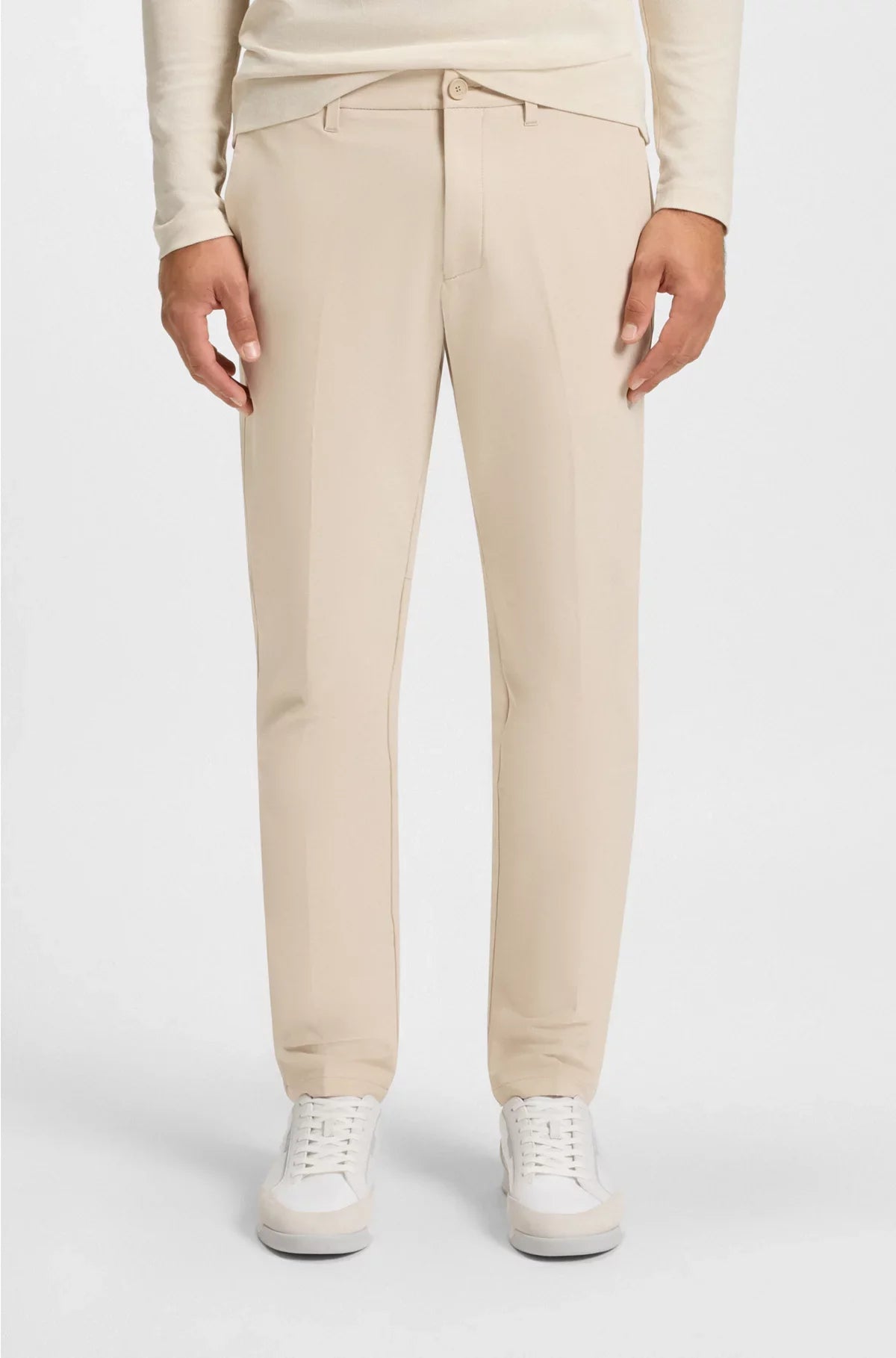 SLIM-FIT CHINOS IN EASY-IRON FOUR-WAY STRETCH FABRIC