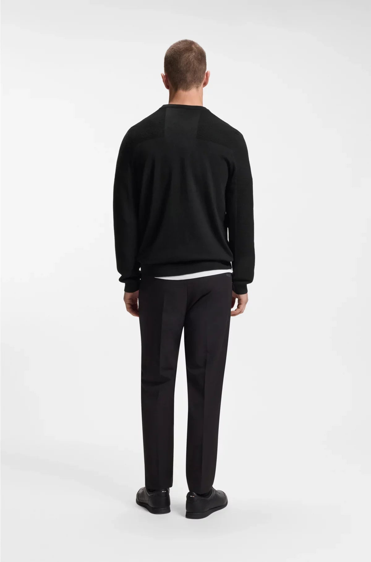 BRANDED CREW-NECK SWEATER IN DRY-FLEX FABRIC