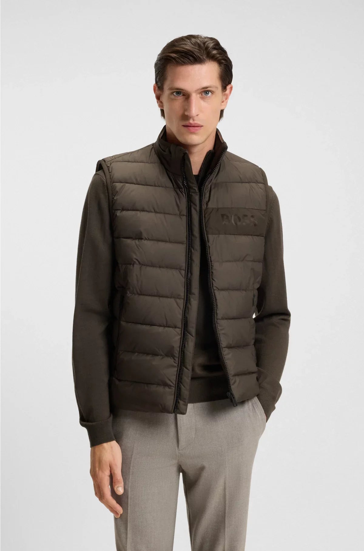 WATER-REPELLENT GILET WITH TONAL LOGO