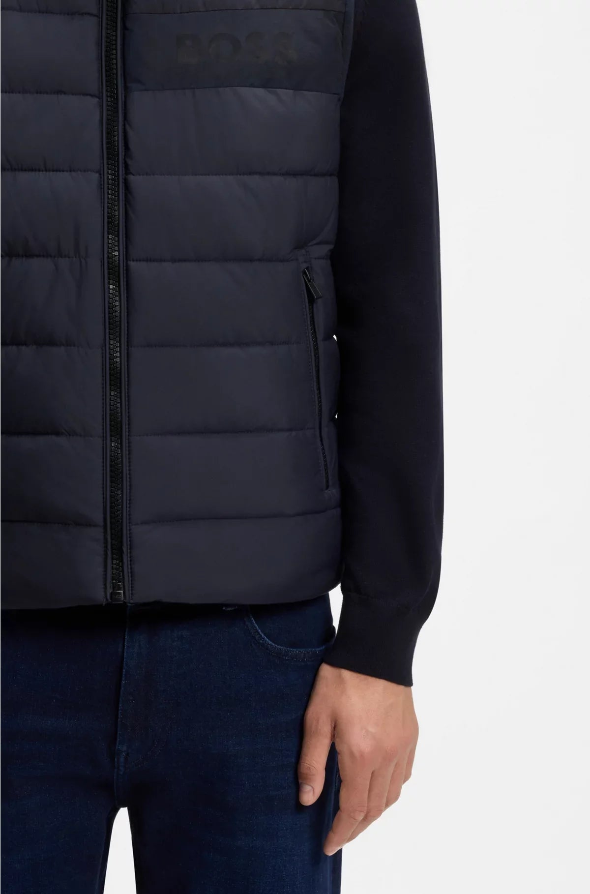 WATER-REPELLENT GILET WITH TONAL LOGO