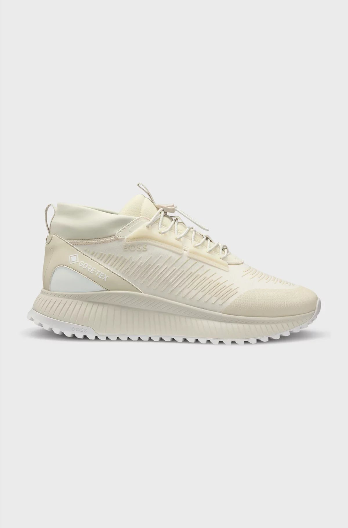 TRAINERS WITH WATERPROOF FINISH