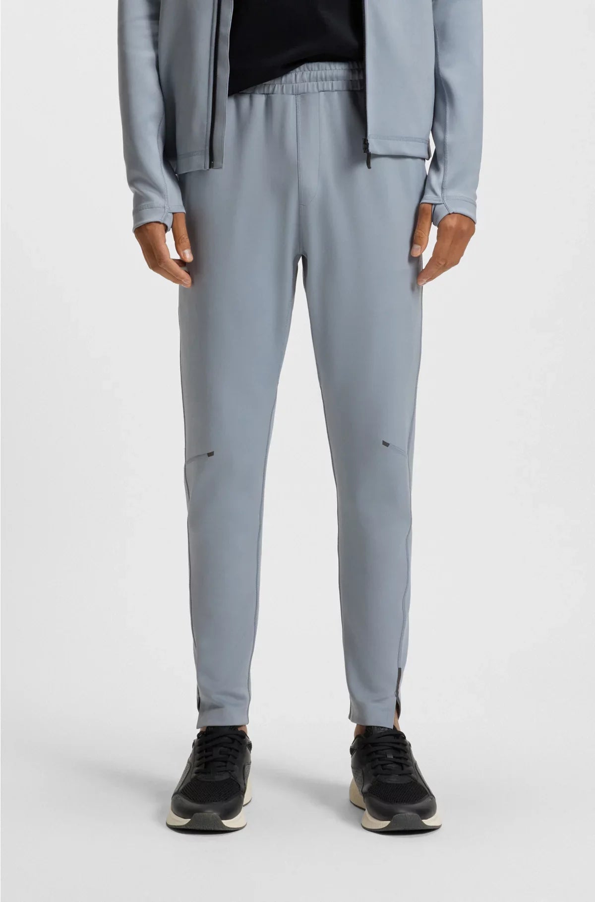 QUICK-DRY TROUSERS WITH REFLECTIVE BRANDING