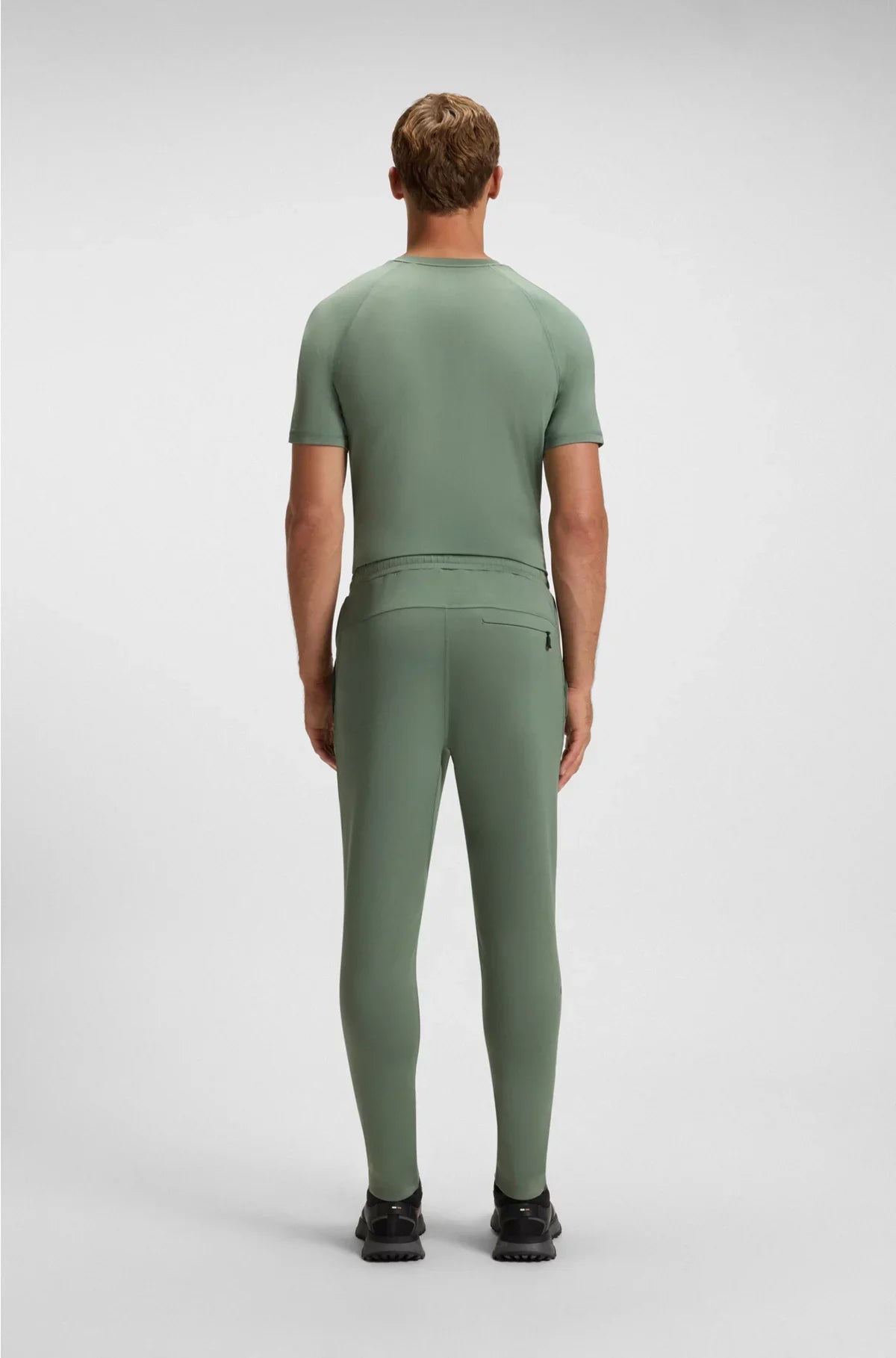 QUICK-DRY TROUSERS WITH REFLECTIVE BRANDING