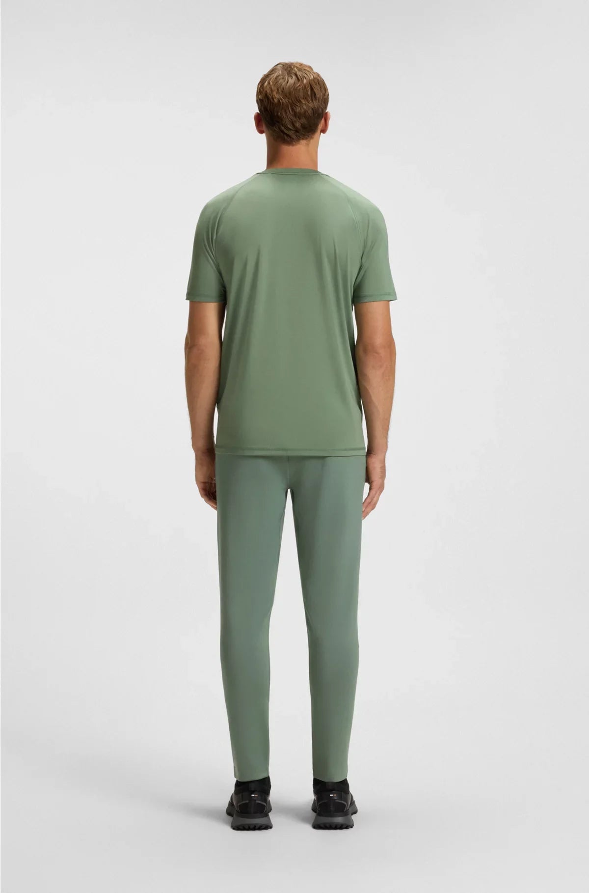 T-SHIRT ATTIVA SLIM-FIT CON DETTAGLI RIFLETTENTI DECORATIVI