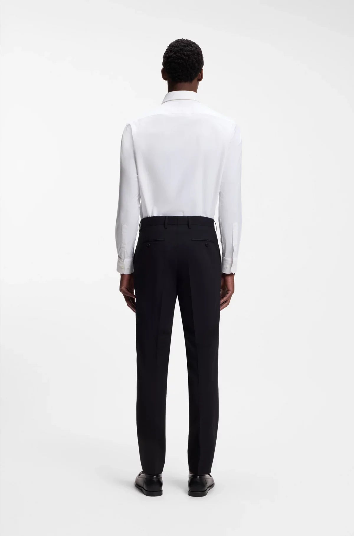 REGULAR-FIT SHIRT IN PERFORMANCE-STRETCH TWILL