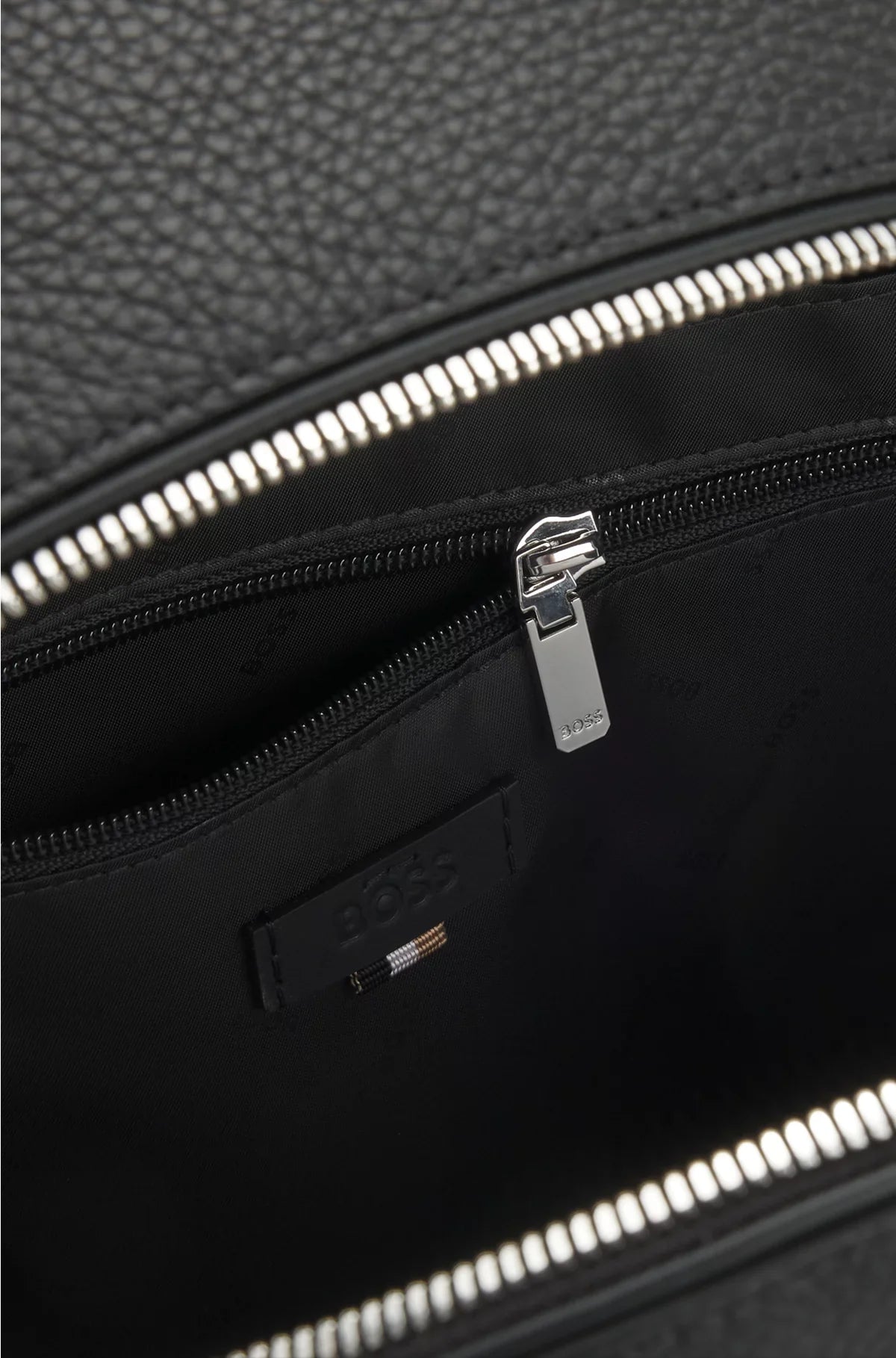 ZAINO IN PELLE GOFFRATA ITALIANA CON LOGO IMPRESSO
