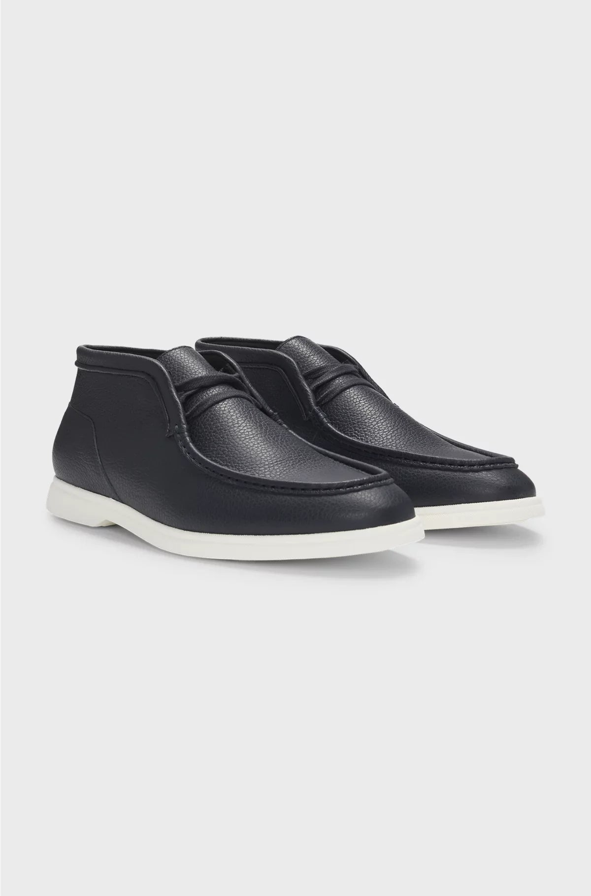 CASUAL BOOTS IN TUMBLED LEATHER WITH APRON TOE
