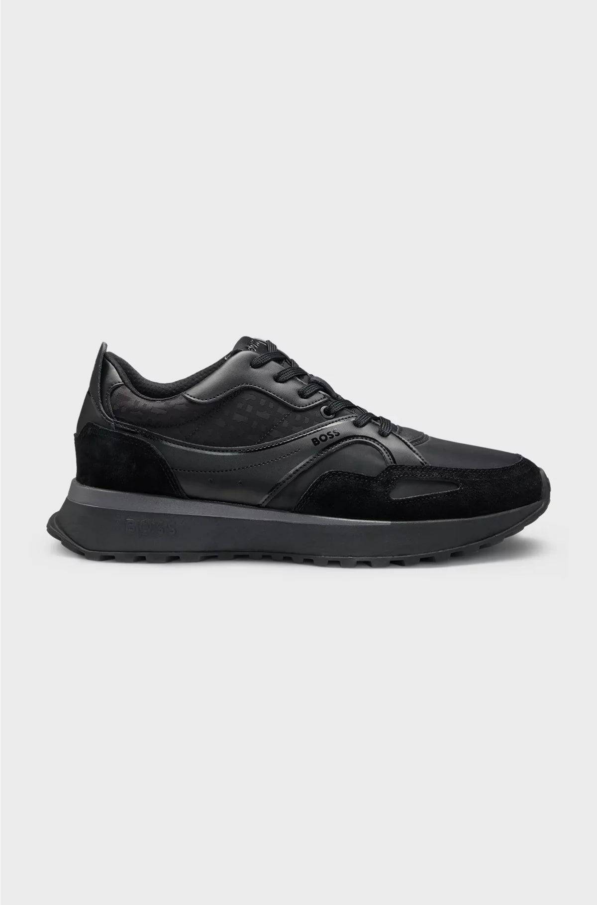 MIXED-MATERIAL TRAINERS WITH MESH AND LEATHER