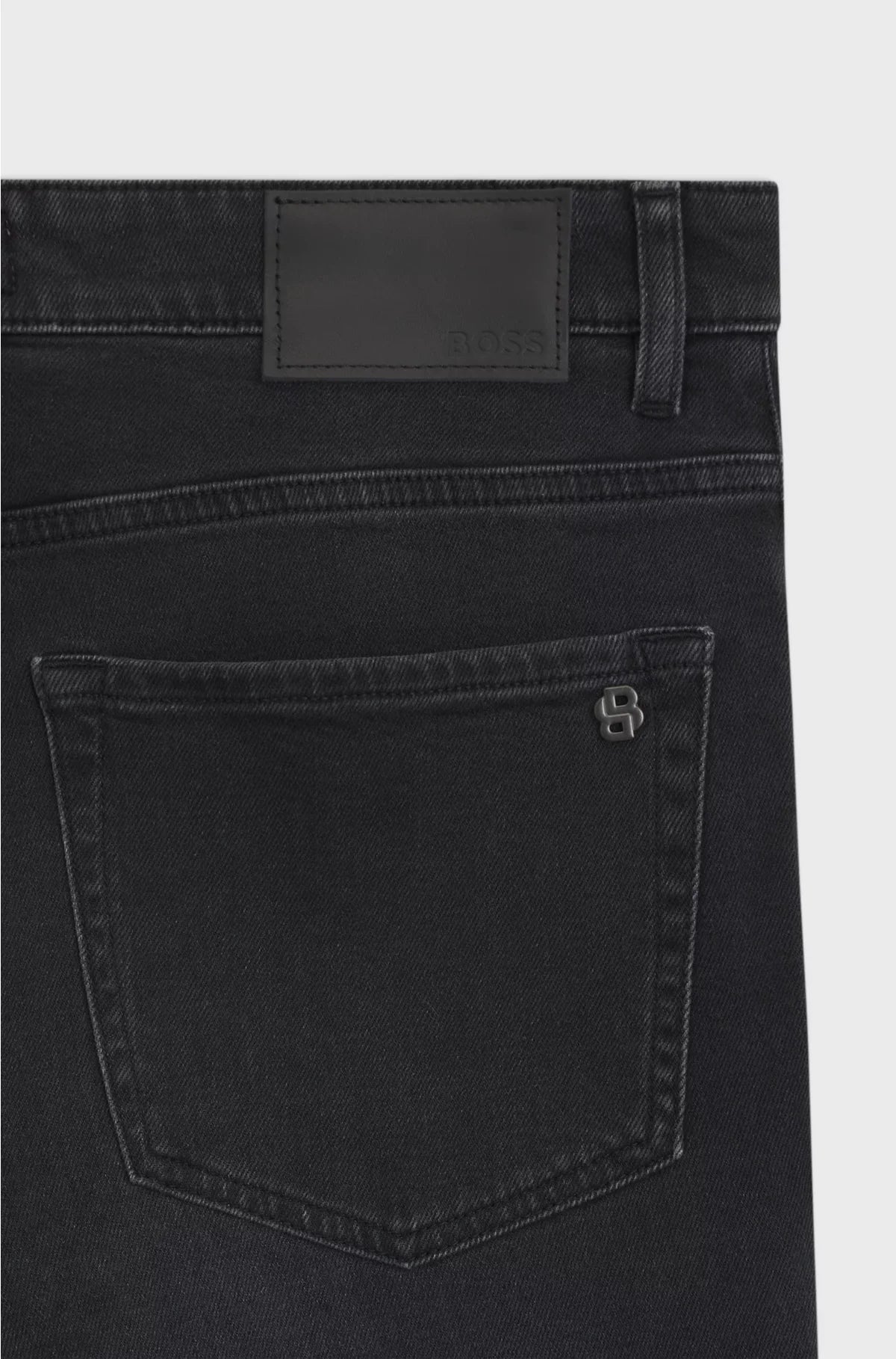 TAPERED-FIT JEANS IN BLACK COMFORT-STRETCH DENIM