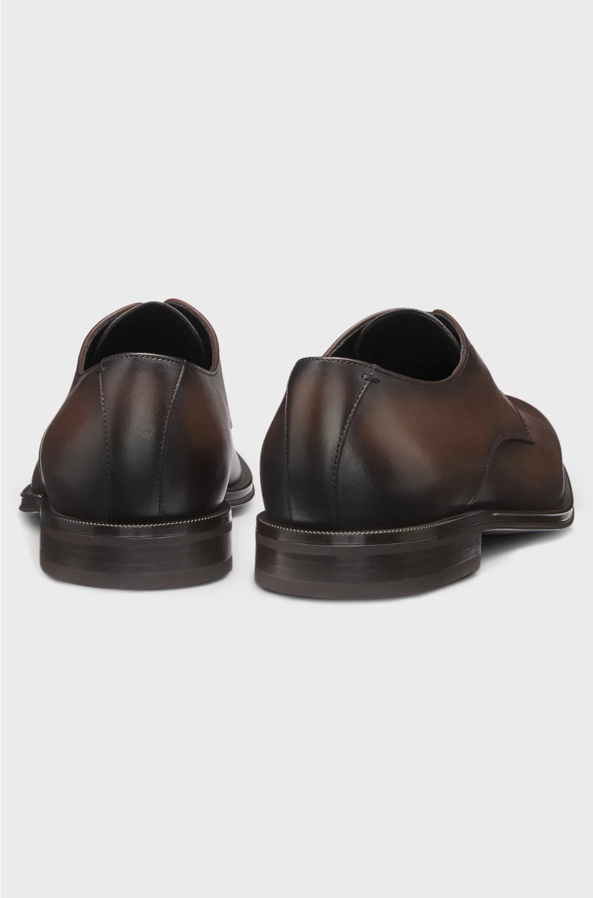 ITALIAN-MADE DERBY SHOES IN LEATHER WITH ORNAMENTAL STITCHING
