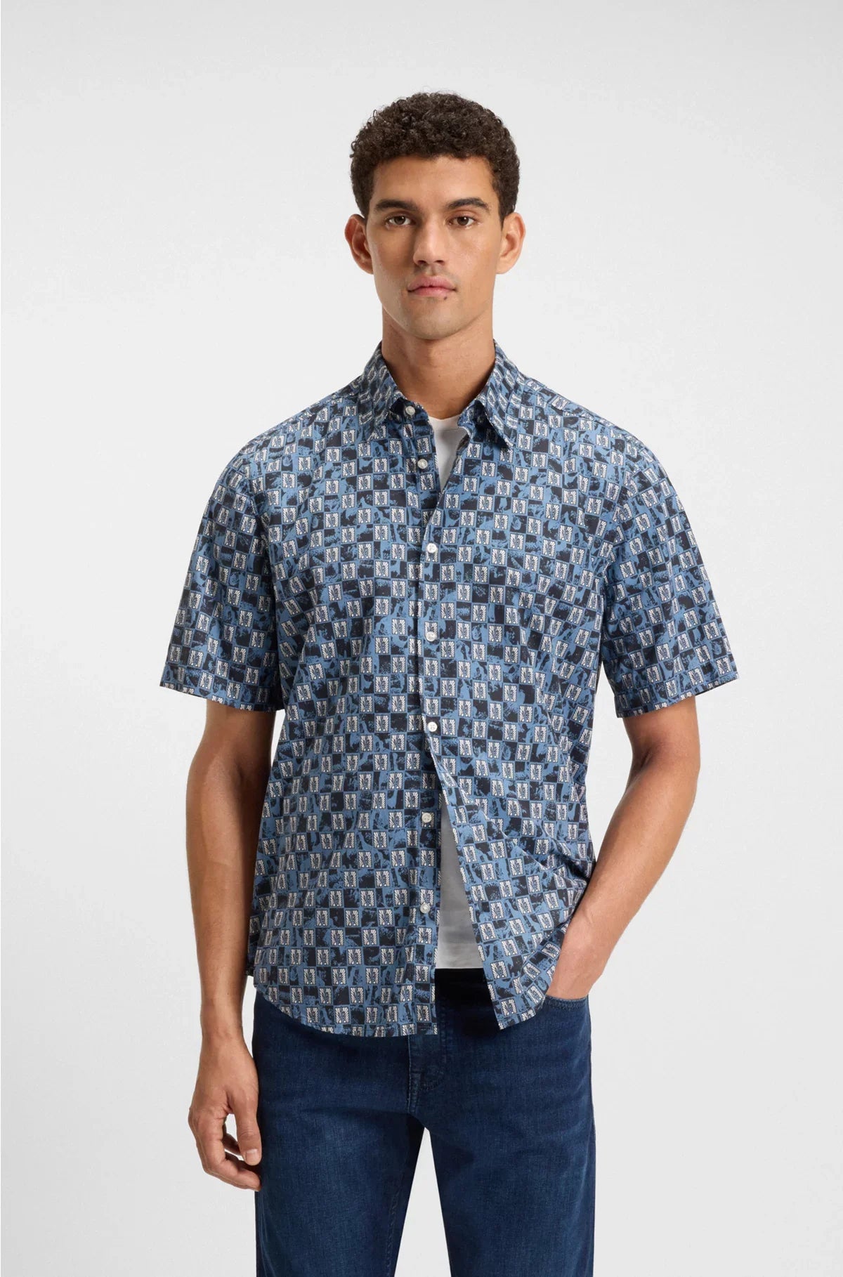REGULAR-FIT SHIRT IN PRINTED COTTON POPLIN