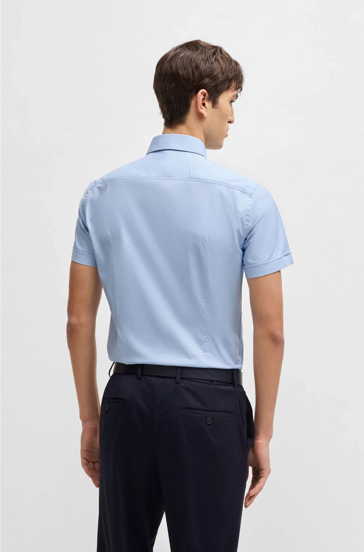 SLIM-FIT SHIRT IN PERFORMANCE-STRETCH TWILL