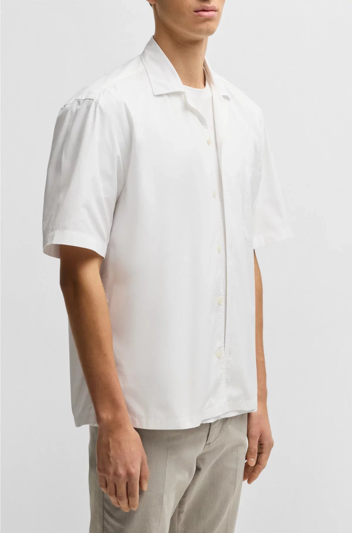 CAMICIA DALLA VESTIBILITÀ RILASSATA IN POPELINE DI COTONE DI FABBRICAZIONE ITALIANA