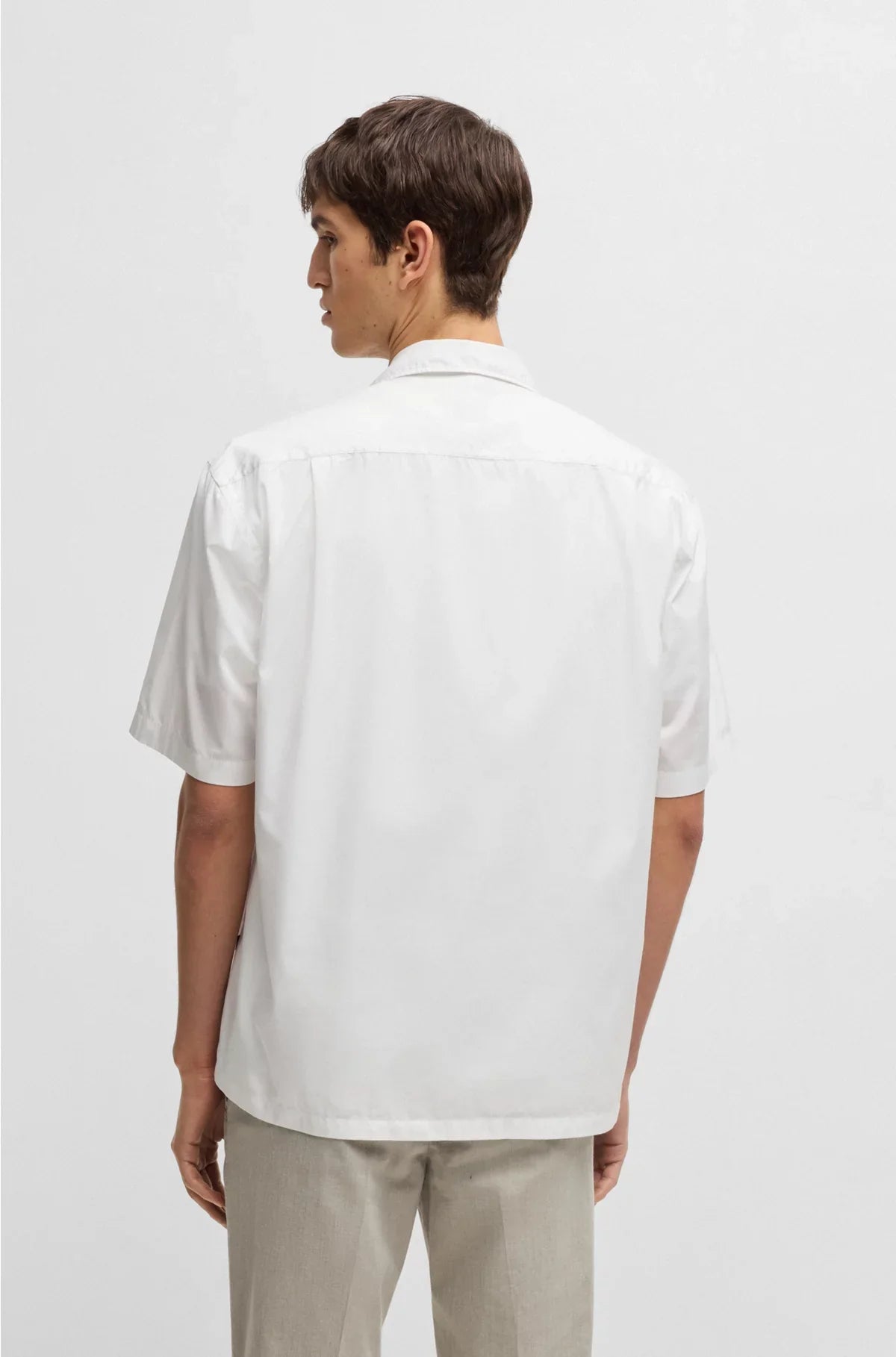 CAMICIA DALLA VESTIBILITÀ RILASSATA IN POPELINE DI COTONE DI FABBRICAZIONE ITALIANA