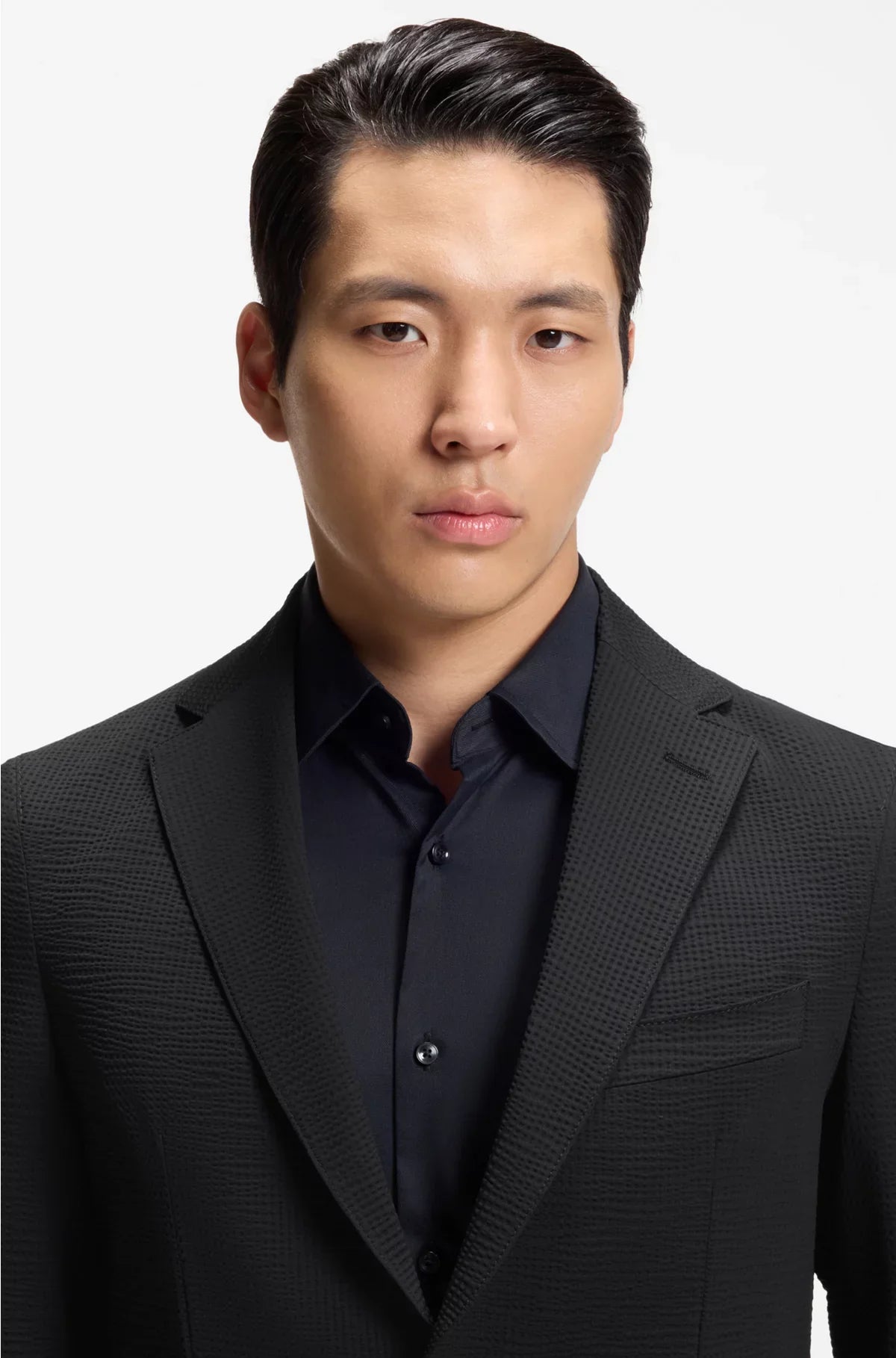 SLIM-FIT SUIT JACKET IN STRETCH SEERSUCKER