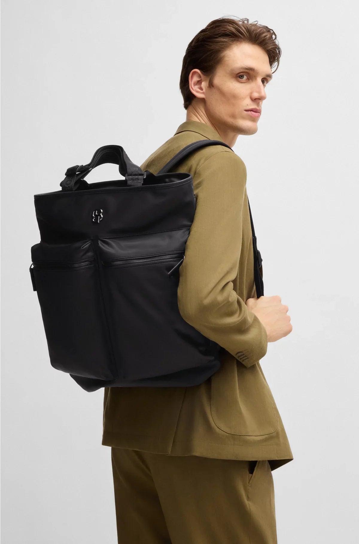 TWIN-POCKET TOTE BAG WITH SHOULDER STRAPS