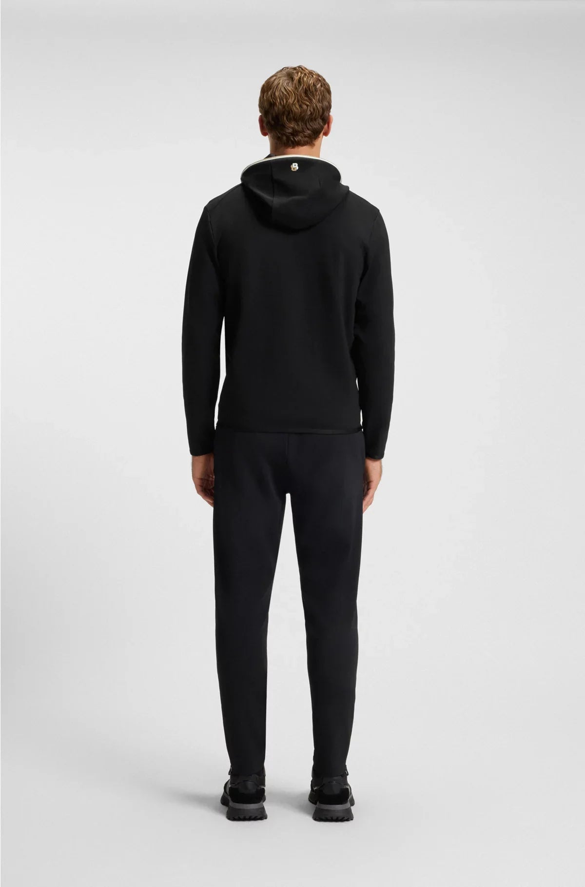 ACTIVE STRETCH-GABARDINE ZIP-UP HOODIE WITH THERMOREGULATING TECHNOLOGY