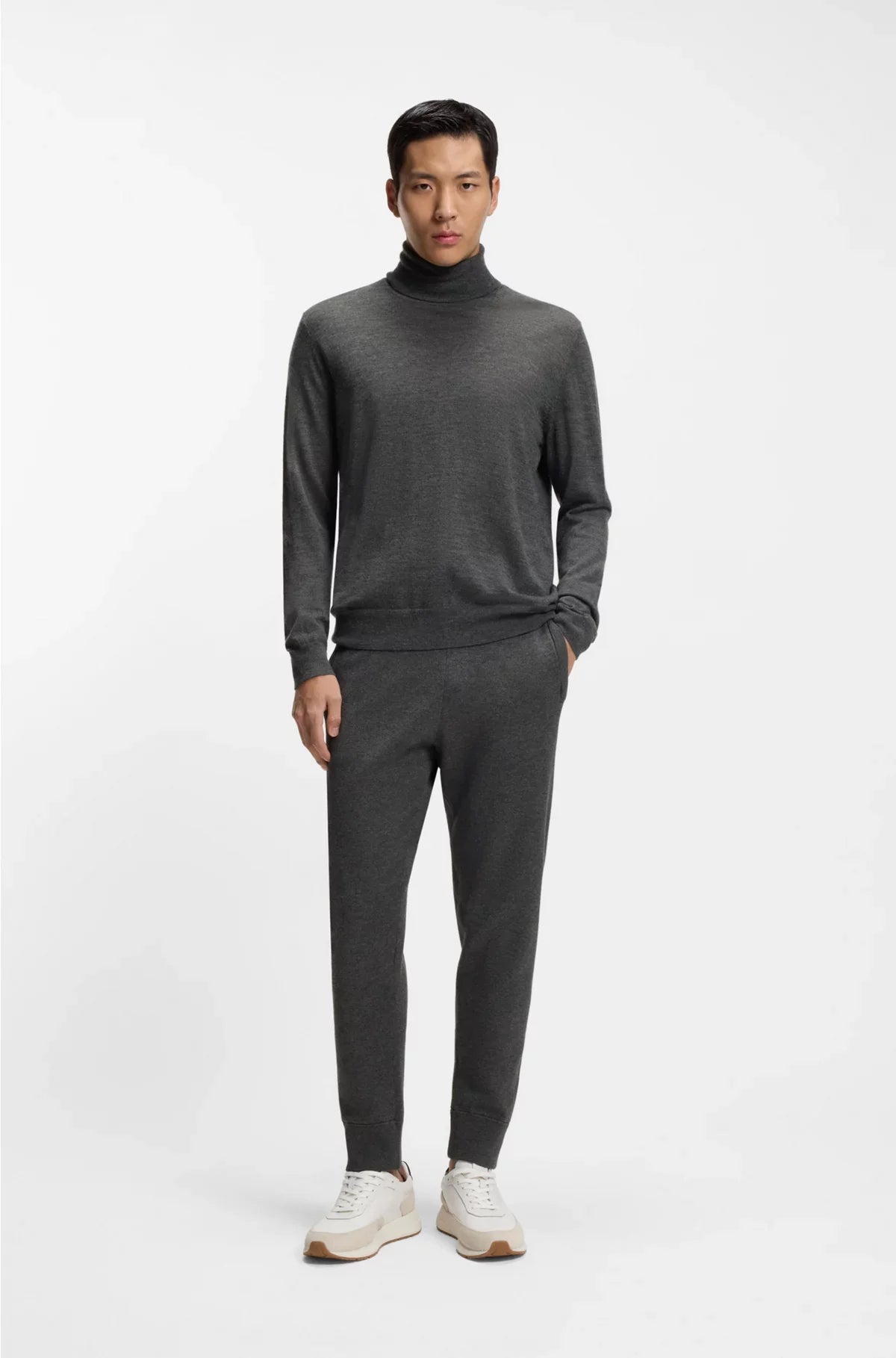 REGULAR-FIT TRACKSUIT BOTTOMS IN COTTON AND VIRGIN WOOL