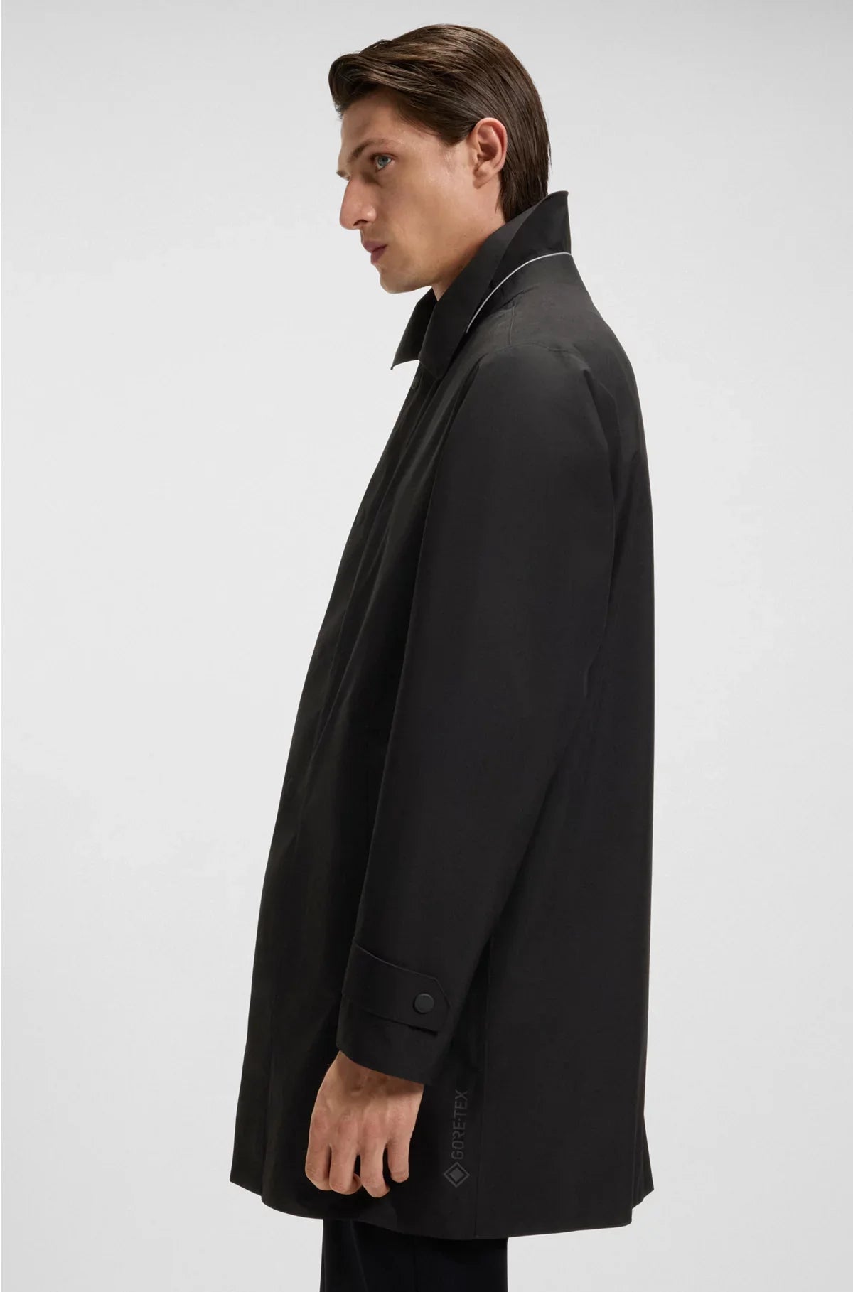 GORE-TEX? WATER-REPELLENT COAT WITH CONCEALED CLOSURE
