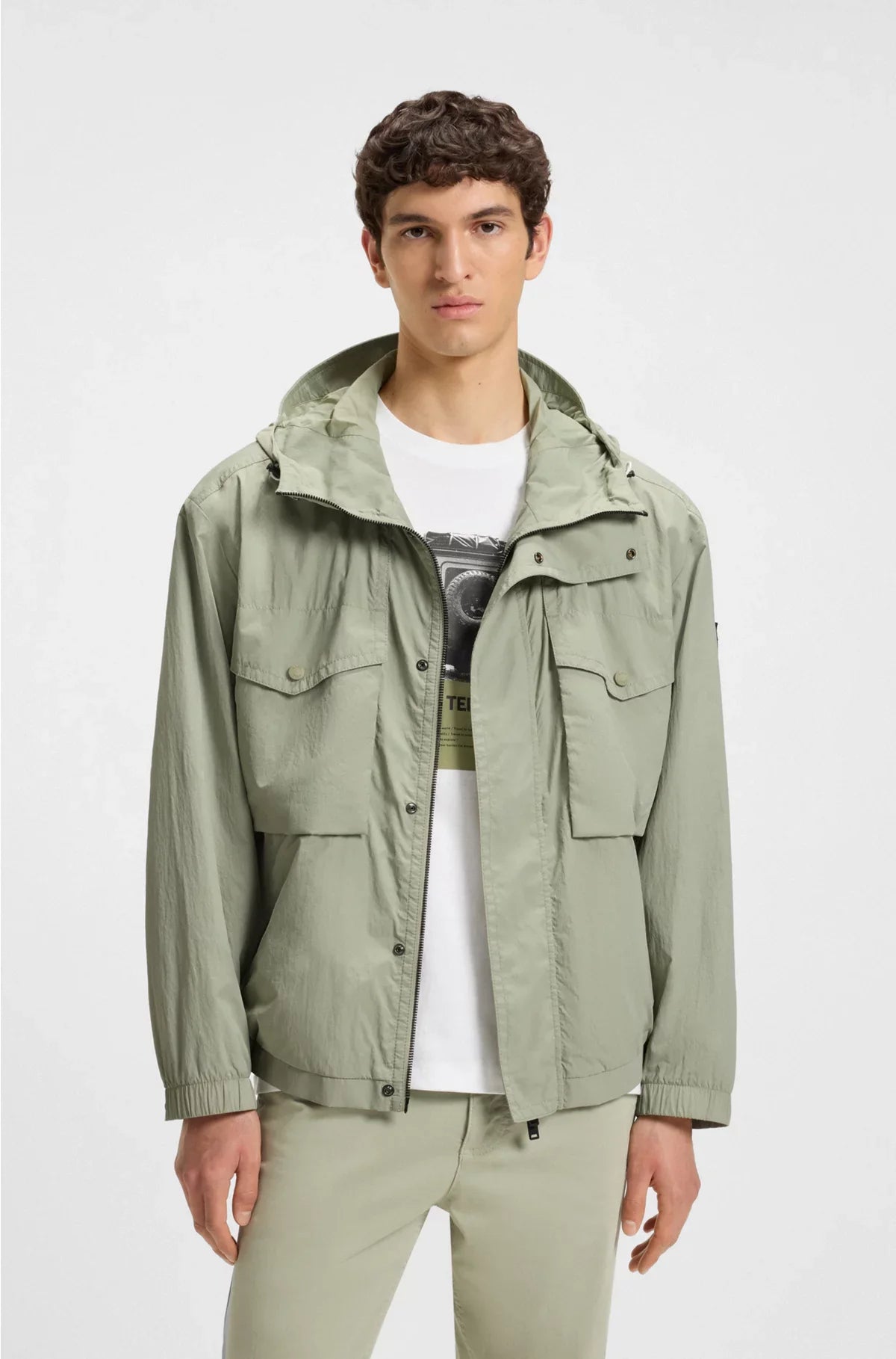 WATER-REPELLENT JACKET WITH HOOD VISOR