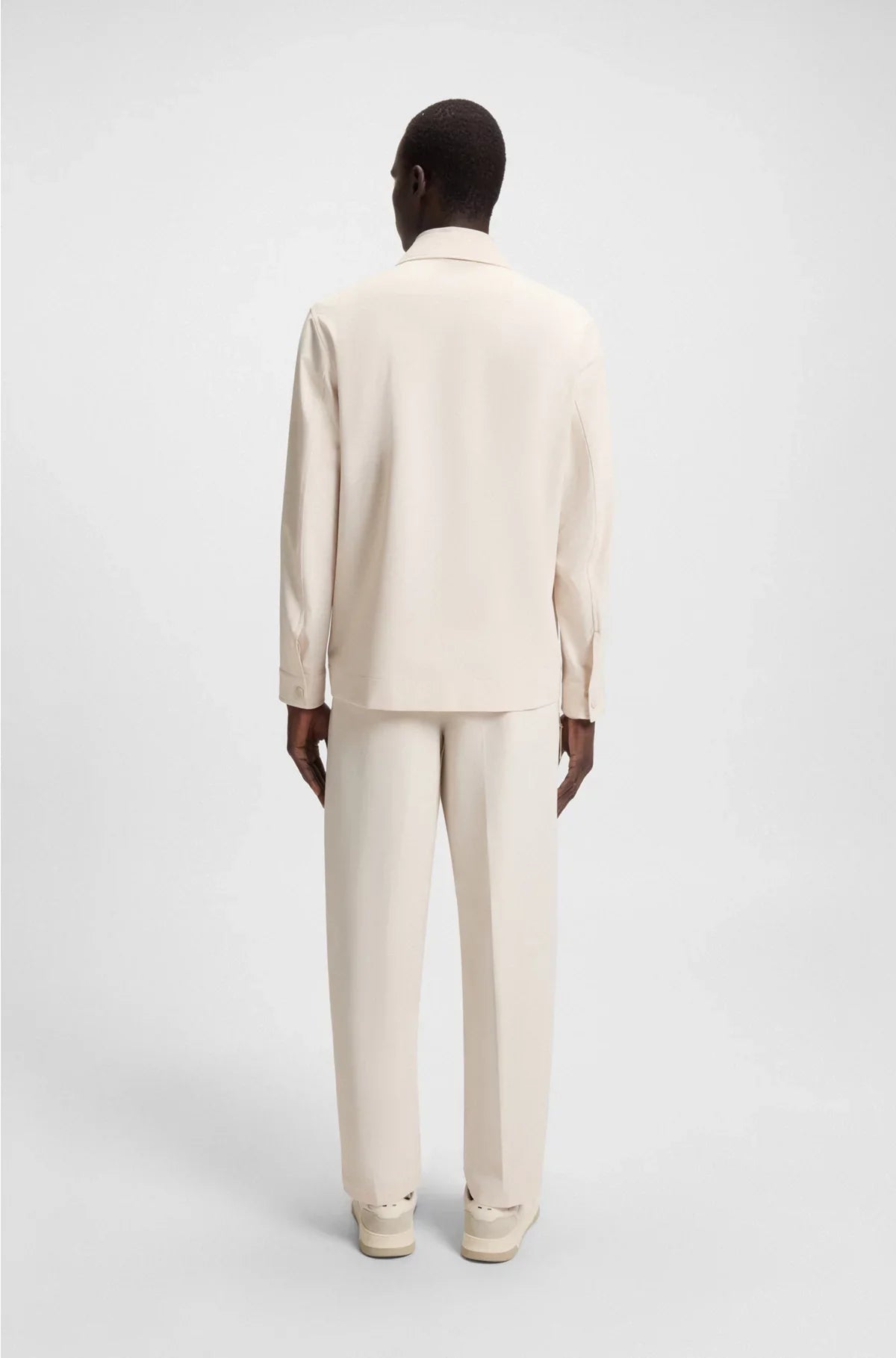 PACKABLE RELAXED-FIT OVERSHIRT IN PERFORMANCE-STRETCH FABRIC