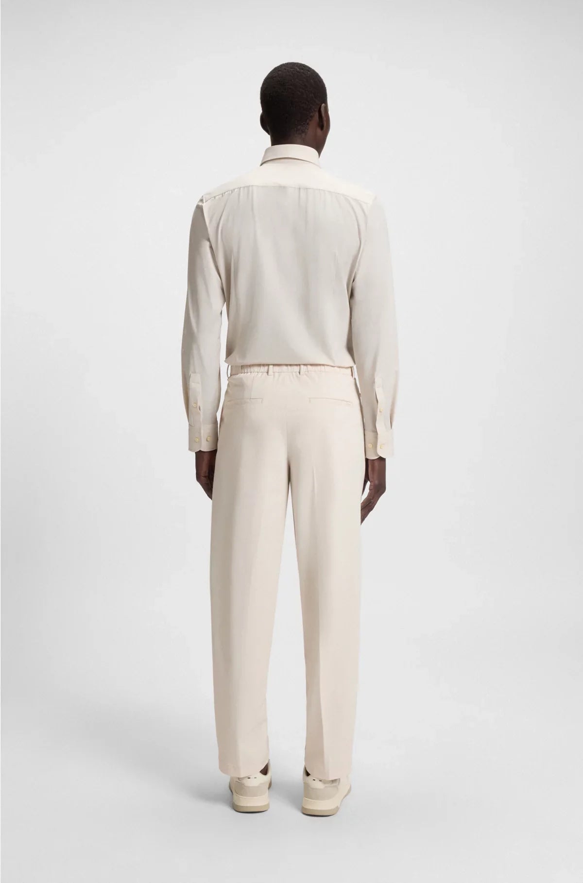 RELAXED-FIT TROUSERS IN WATER-REPELLENT STRETCH FABRIC