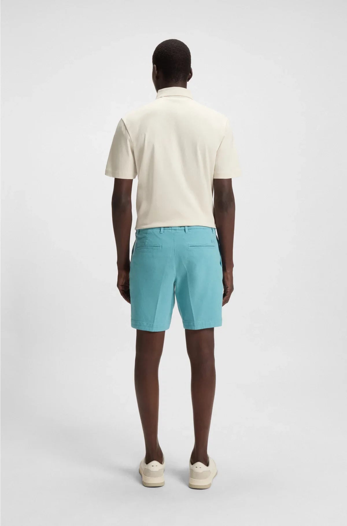 SLIM-FIT SHORTS IN STRUCTURED STRETCH COTTON