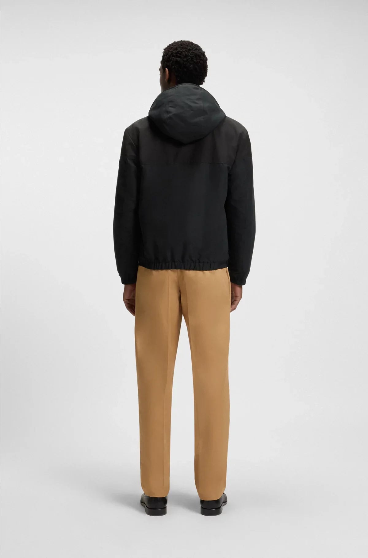 WATER-REPELLENT HOODED JACKET IN MICROFIBRE POPLIN