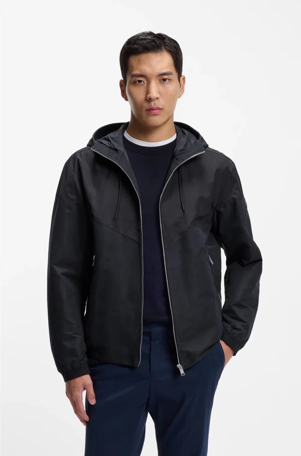 WATER-REPELLENT HOODED JACKET IN MICROFIBRE POPLIN