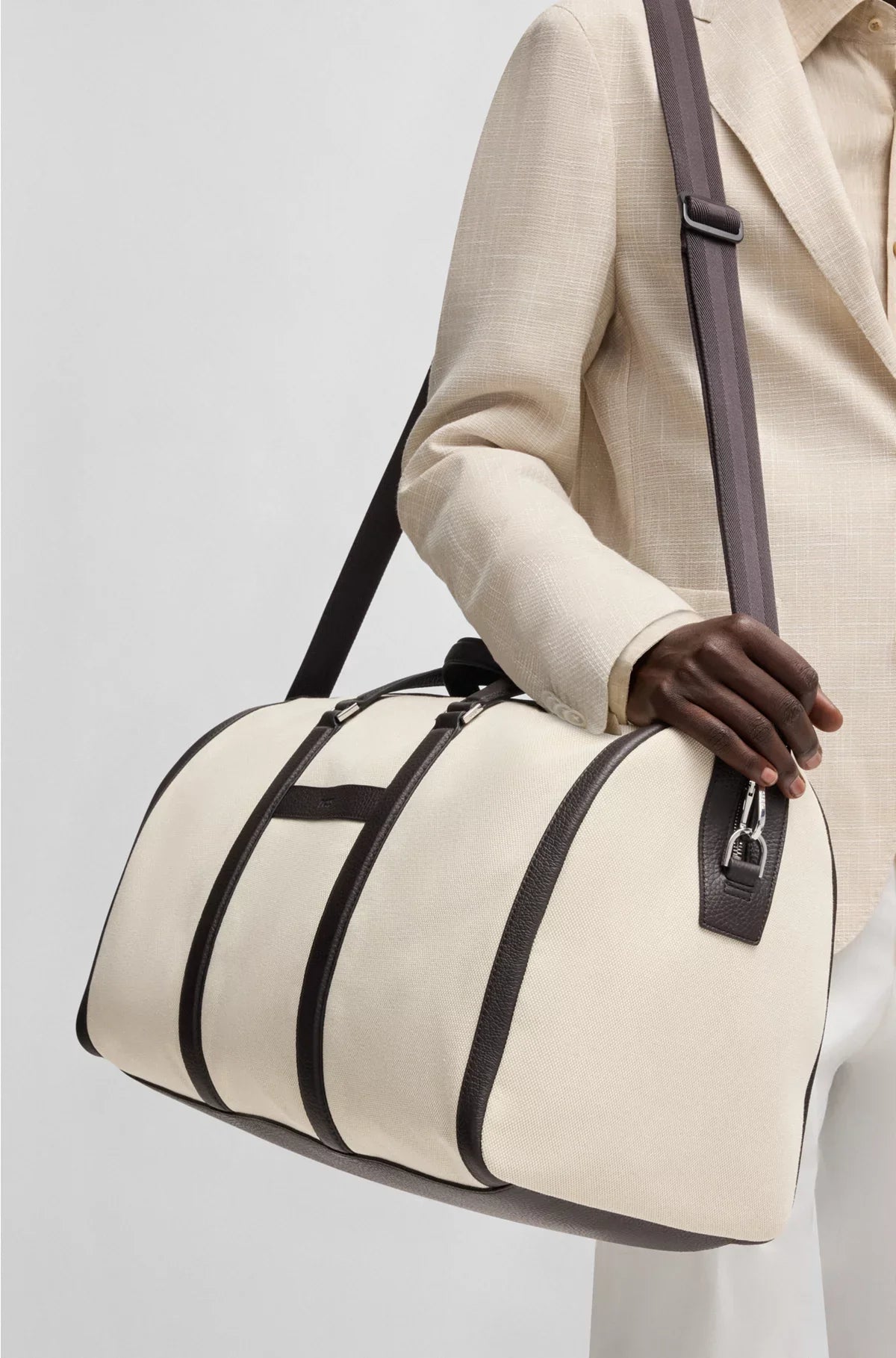 CANVAS HOLDALL WITH LEATHER TRIMS
