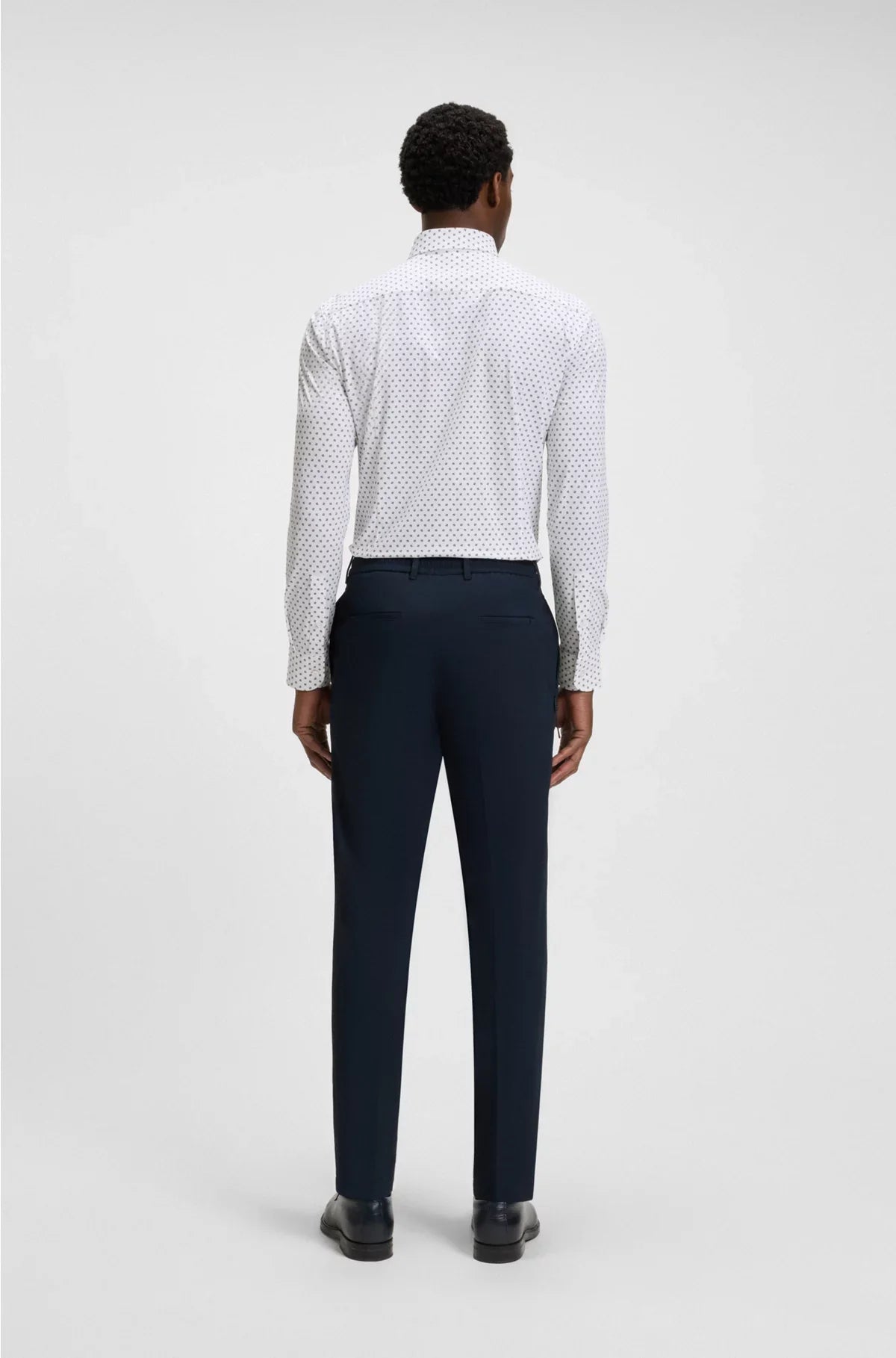 SLIM-FIT SHIRT IN ITALIAN-MADE PERFORMANCE-STRETCH FABRIC