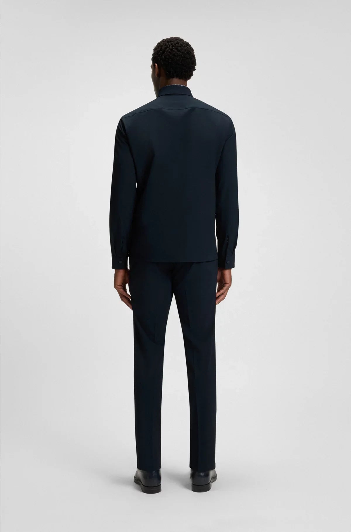 RELAXED-FIT OVERSHIRT IN PERFORMANCE-STRETCH TWILL