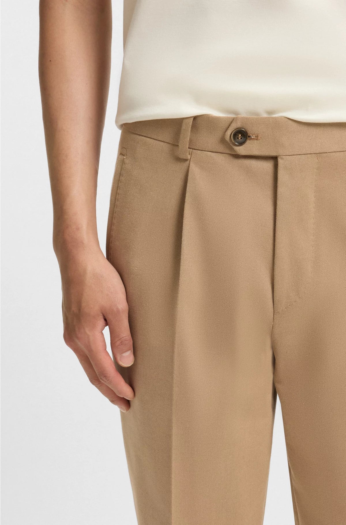 RELAXED-FIT TROUSERS IN COTTON-BLEND TWILL